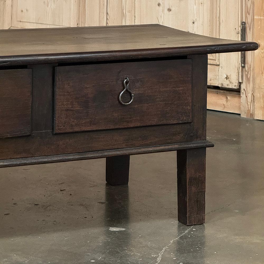 18th Century Rustic Oak Coffee Table For Sale 5