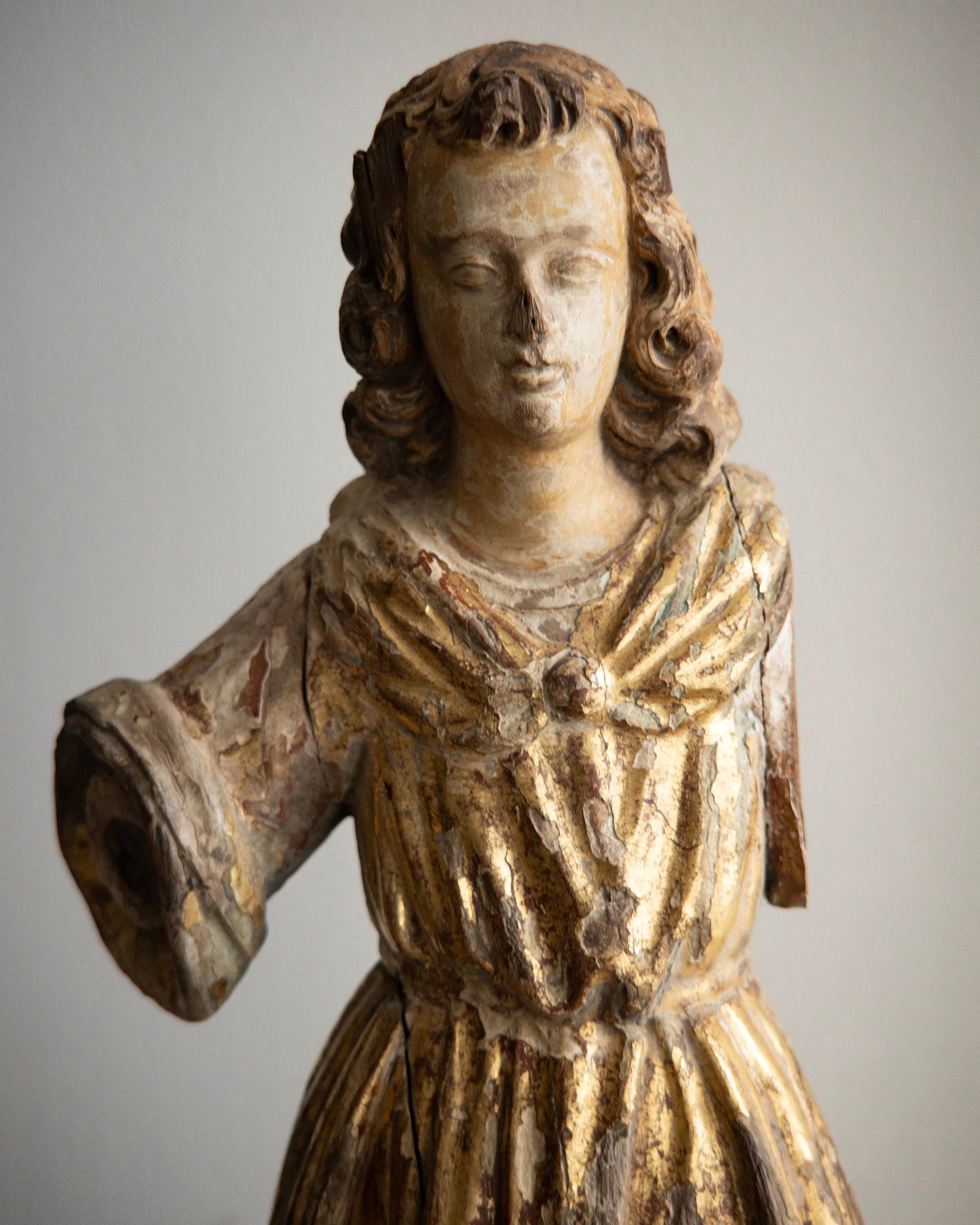 Svedese Arte sacra del XVIII secolo, Statua di donna in vendita