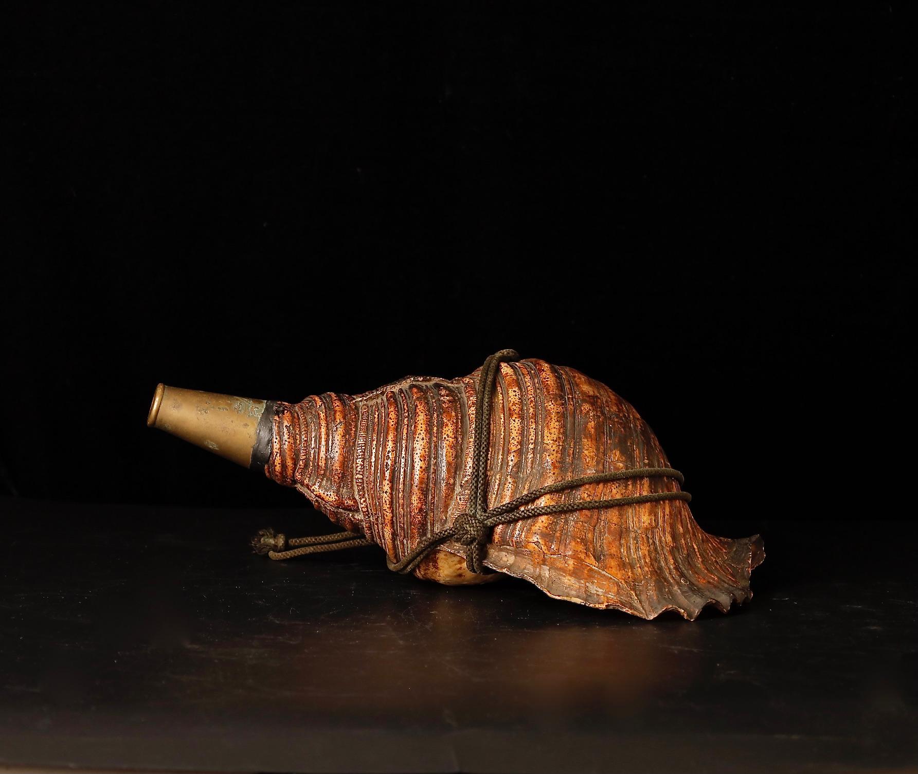 Silk 18th Century Samurai Signal Conch with Brass Mouthpiece For Sale