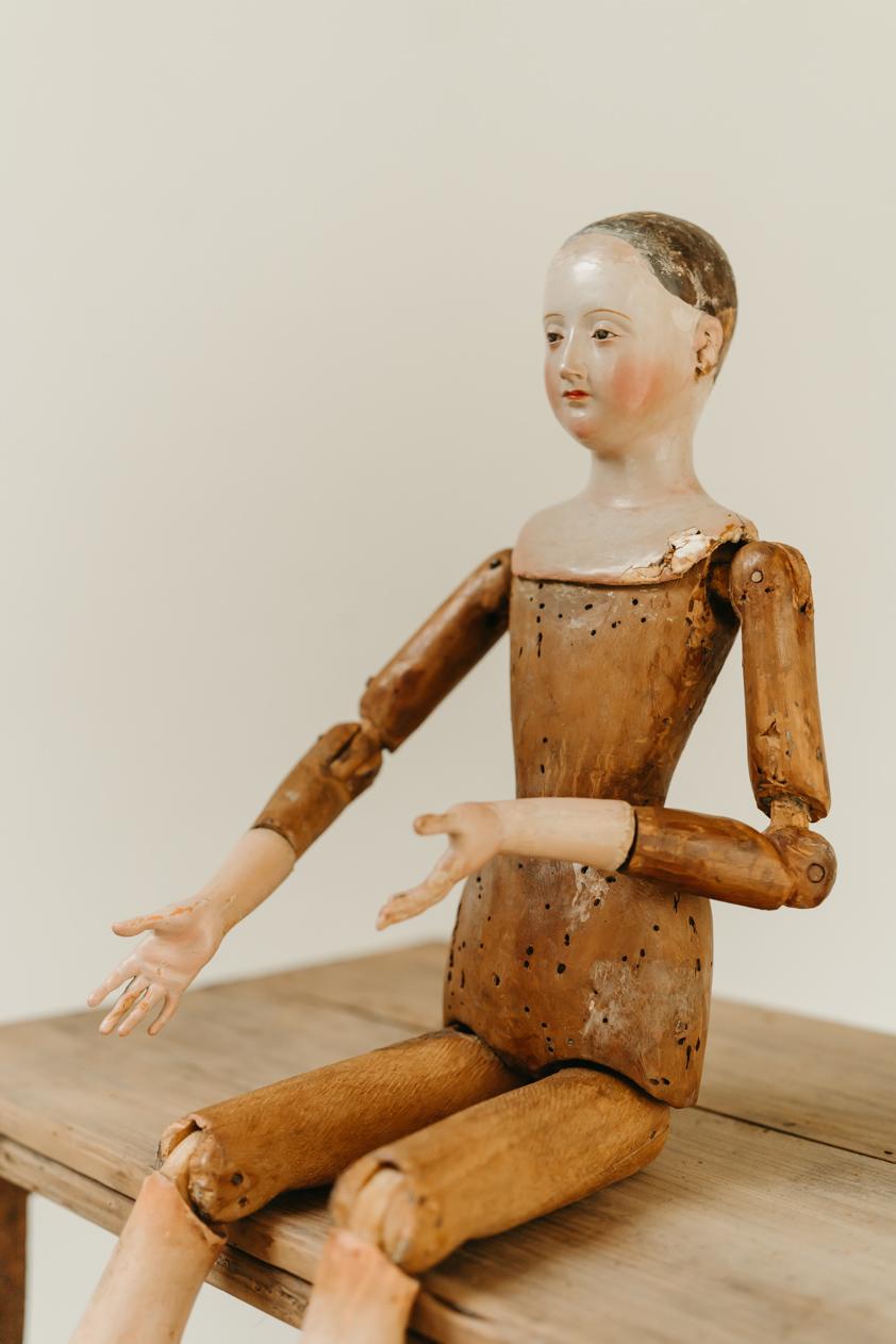 18th century santos figure/capipote  For Sale 5