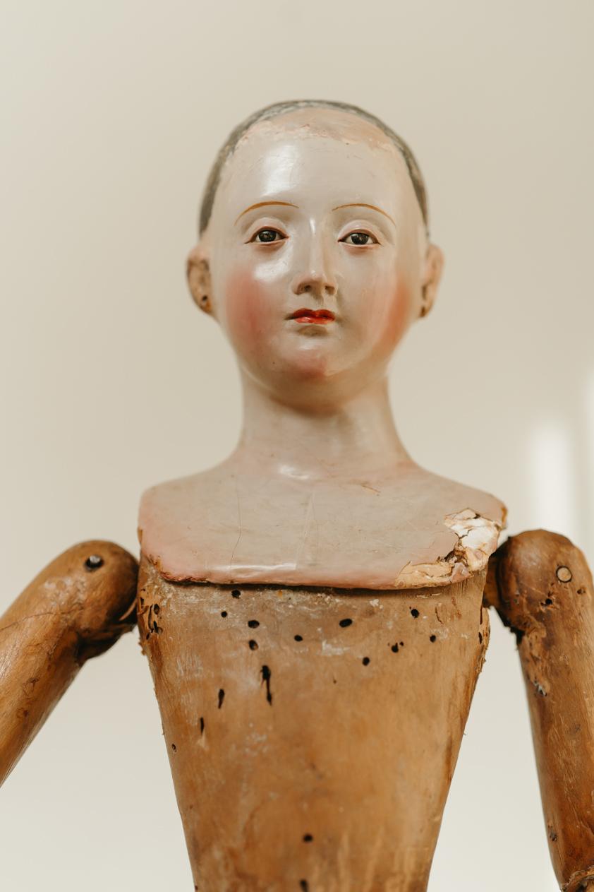 Italian 18th century santos figure/capipote  For Sale