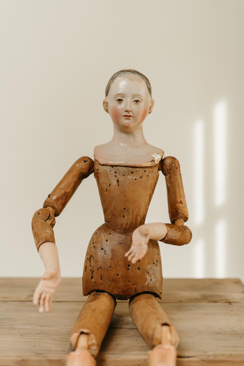 Hand-Carved 18th century santos figure/capipote  For Sale