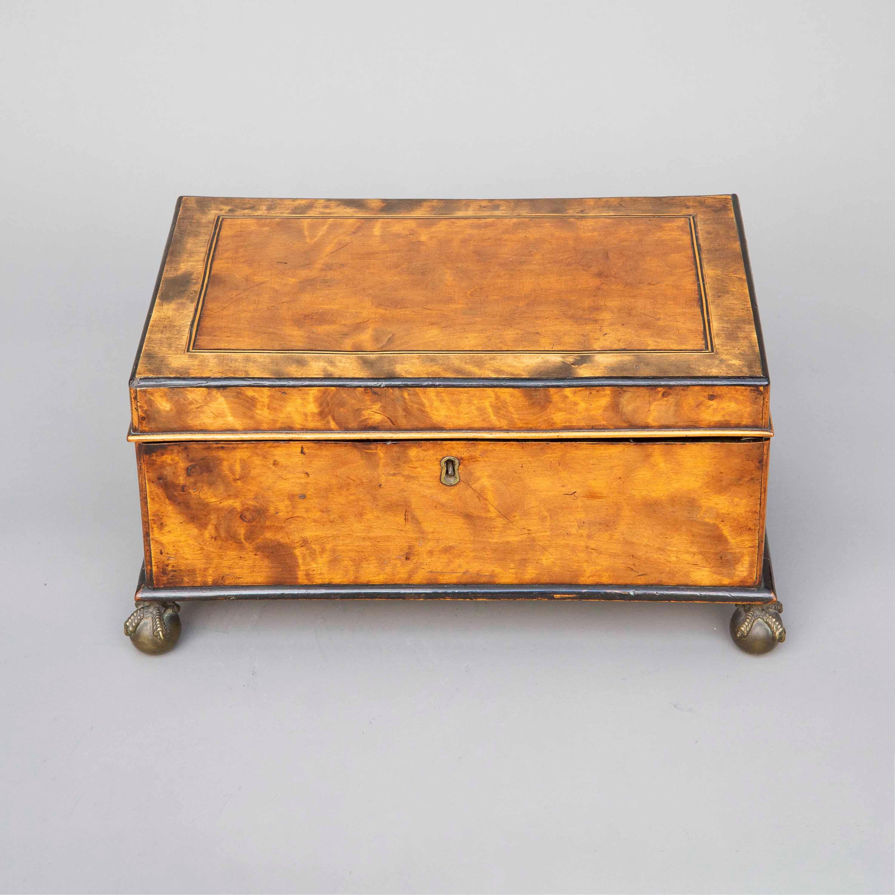 18th Century Satinwood Box en Bueno Estado en Richmond, London
