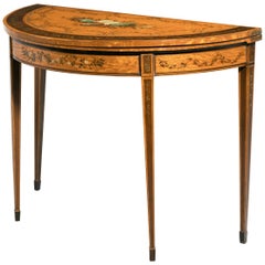 Table à cartes Demilune en bois satiné du XVIIIe siècle