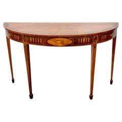 Table console demi-lune néoclassique en bois de citronnier incrusté du 18ème siècle 