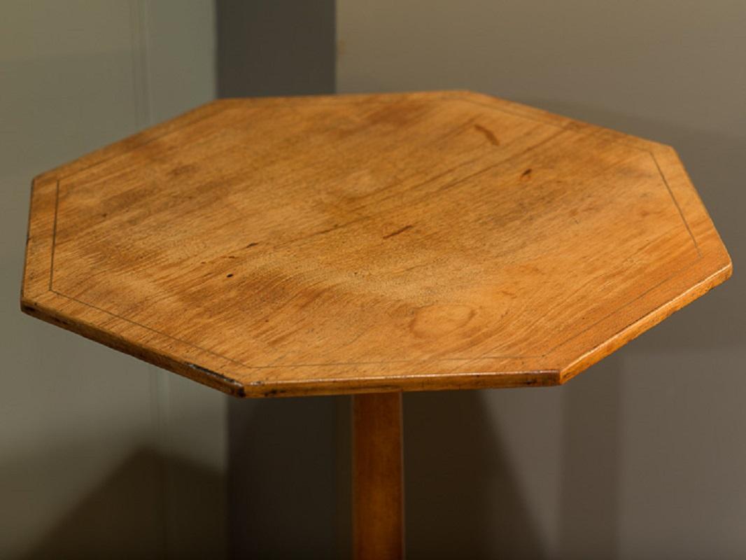Chippendale 18th Century Satinwood Tripod Occasional Table For Sale