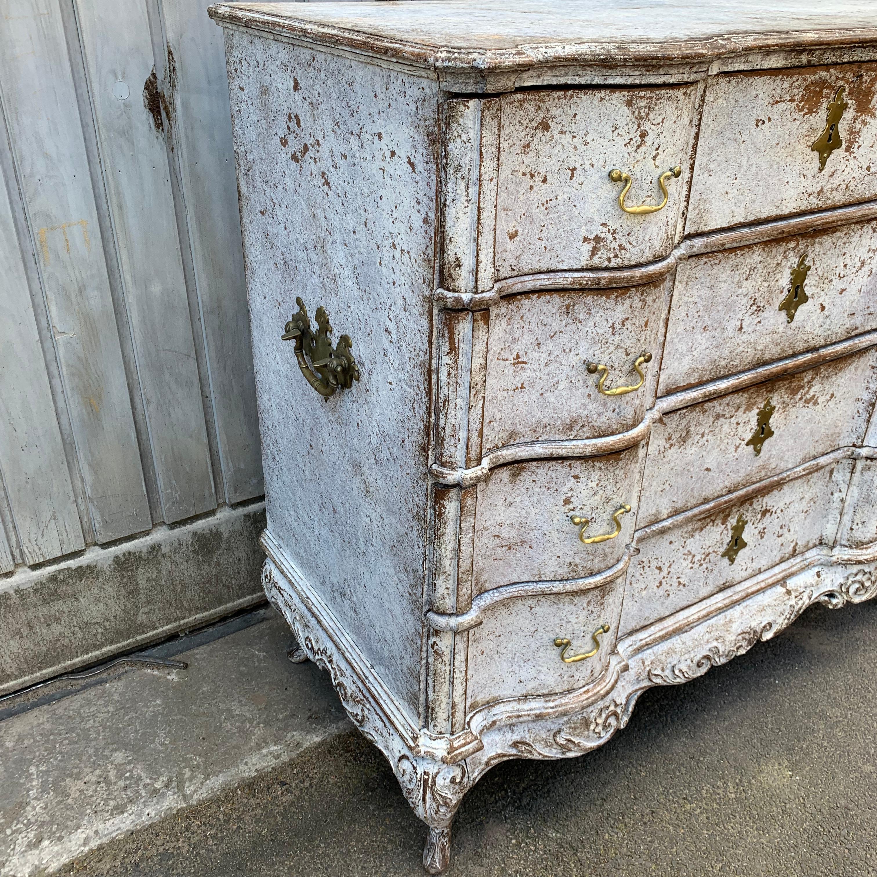 18th Century Scandinavian Painted Baroque Chest of Drawers For Sale 5