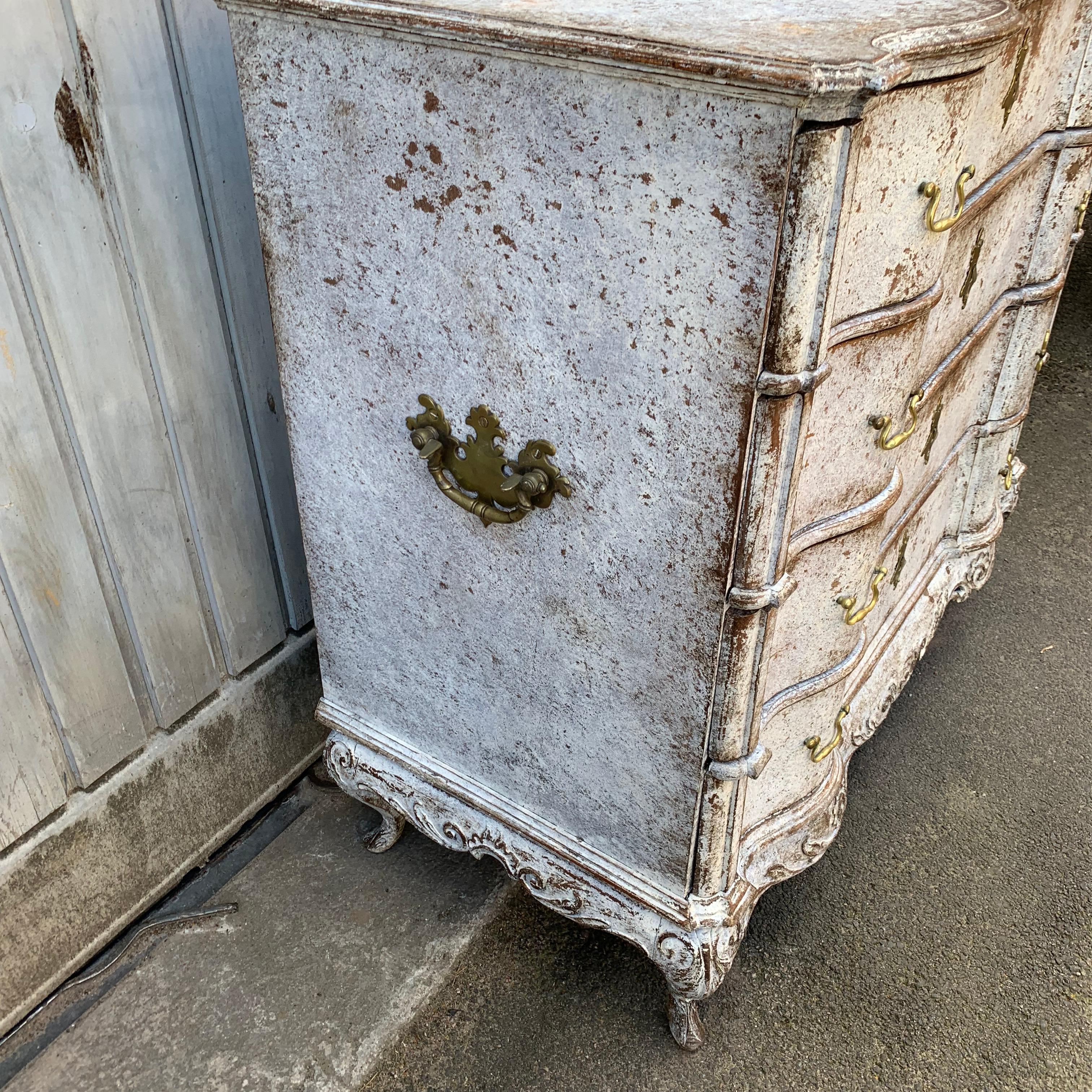 18th Century Scandinavian Painted Baroque Chest of Drawers For Sale 6