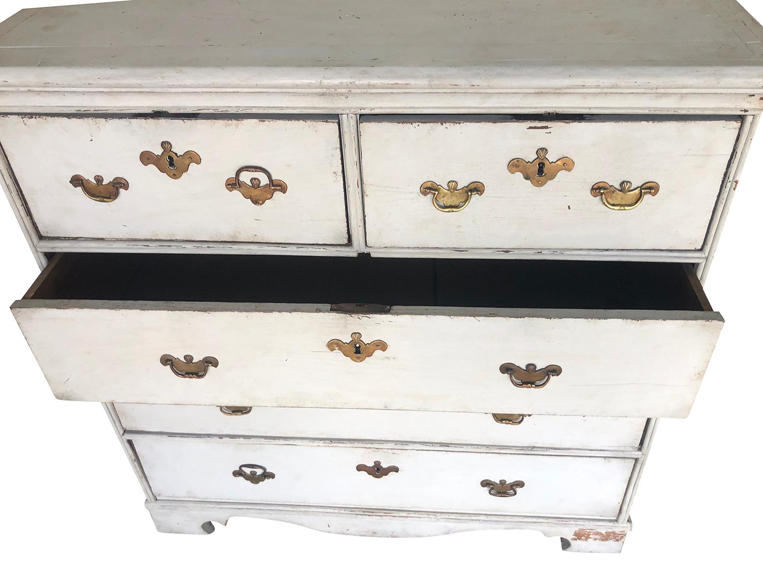18th Century Grey Oakwood Traveler Chest, Antique Swedish Gustavian Commode In Good Condition In West Palm Beach, FL