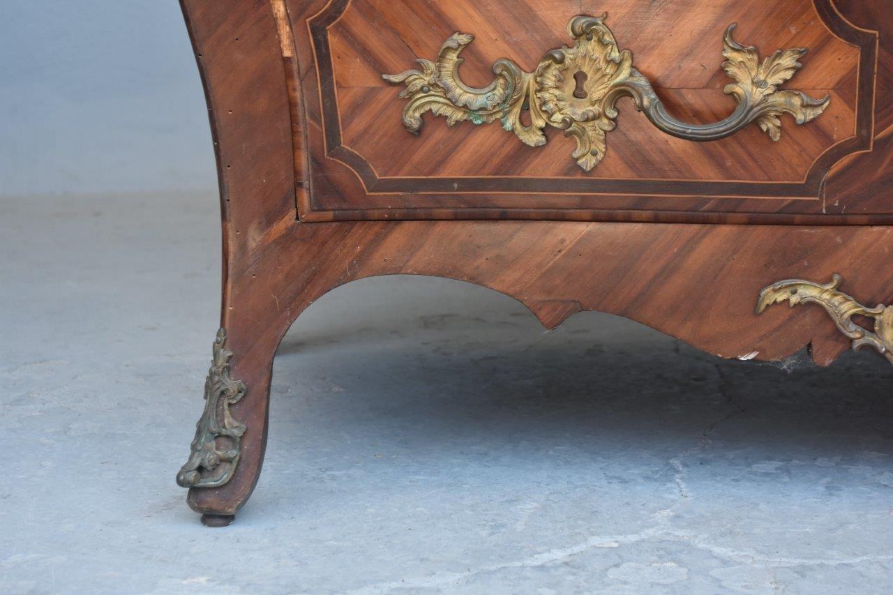 18th Century Scriban Commode with Cylinder of Louis XV Period in Marquetry For Sale 7