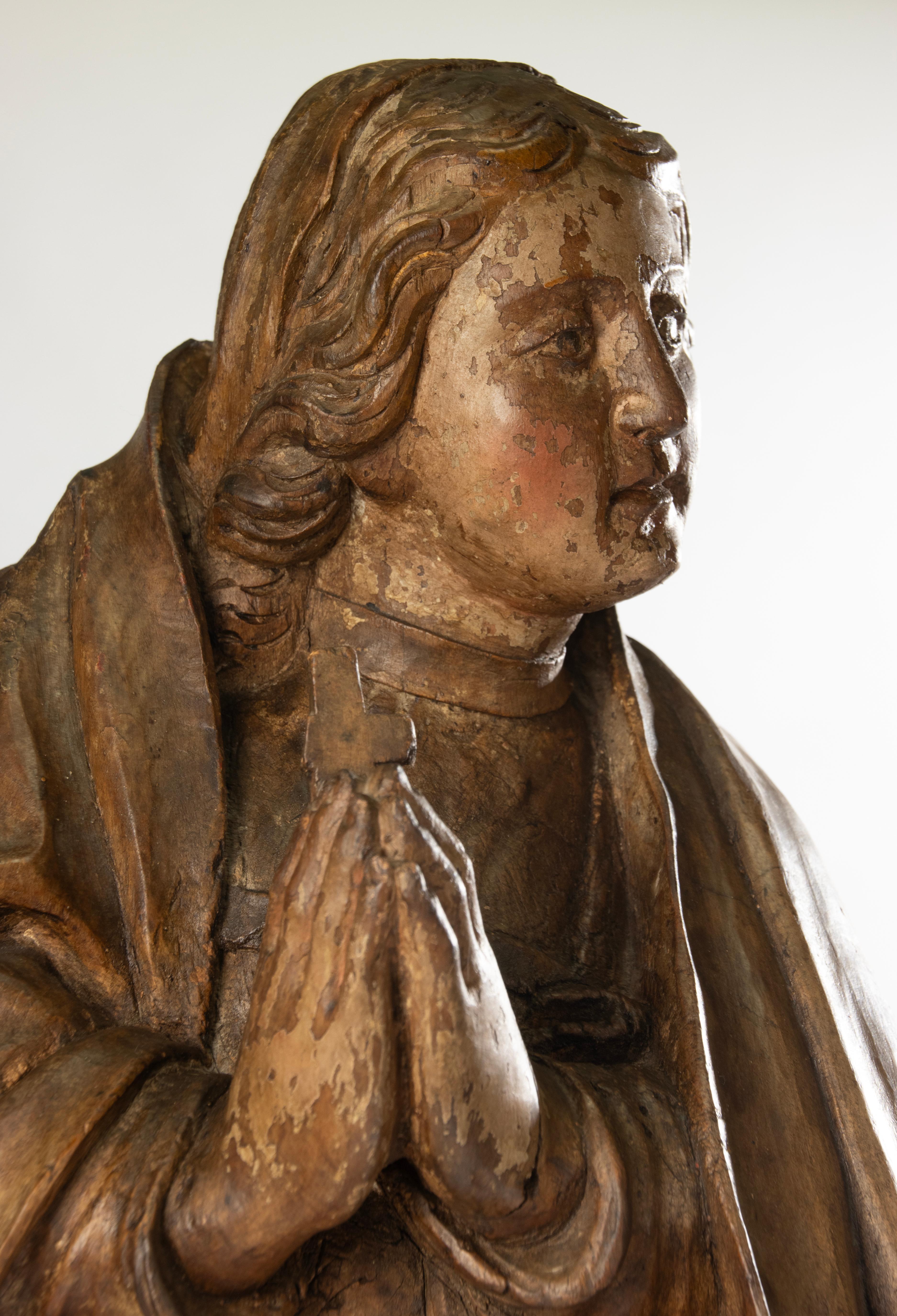 18th Century Sculpture - Saint Margaret - Chestnut Wood - Polychrome Remnants For Sale 11