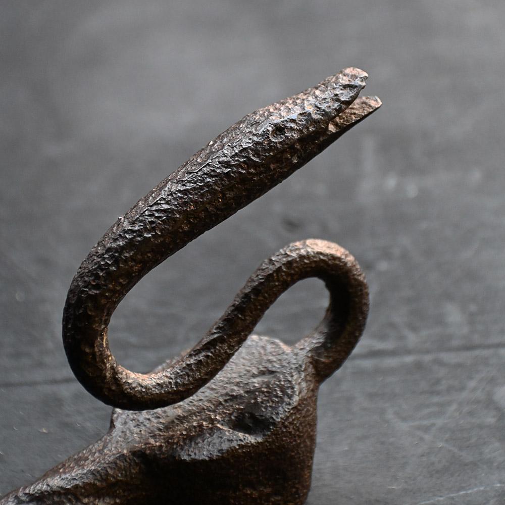 Fait main Heurtoir de porte en forme de serpent du 18e siècle en vente