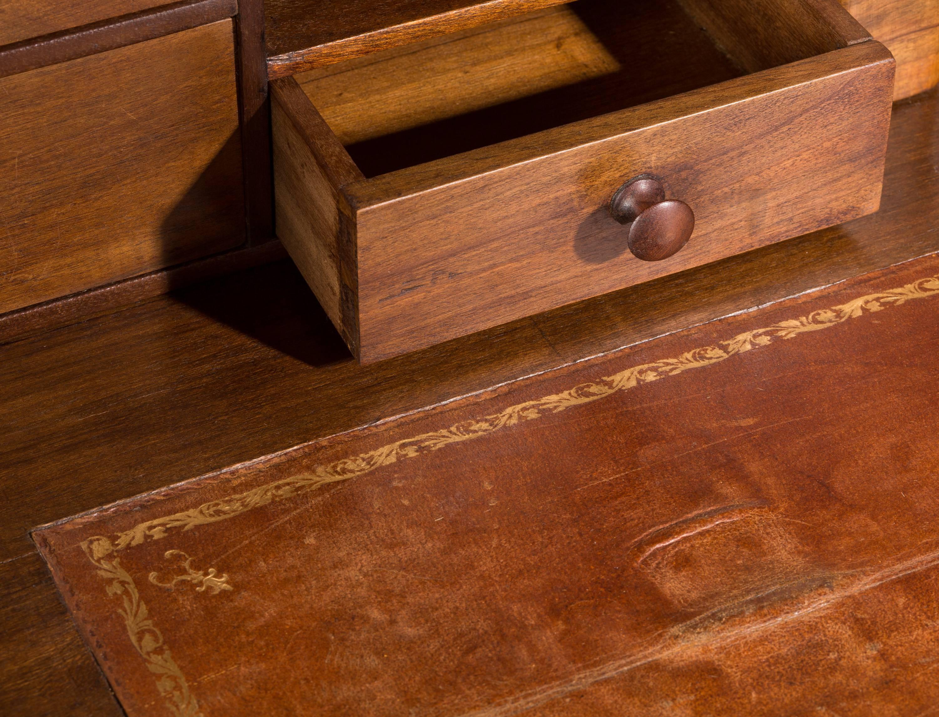 Spanish 18th Century Serpentine Bow Front Butler's Desk or Bureau Desk For Sale