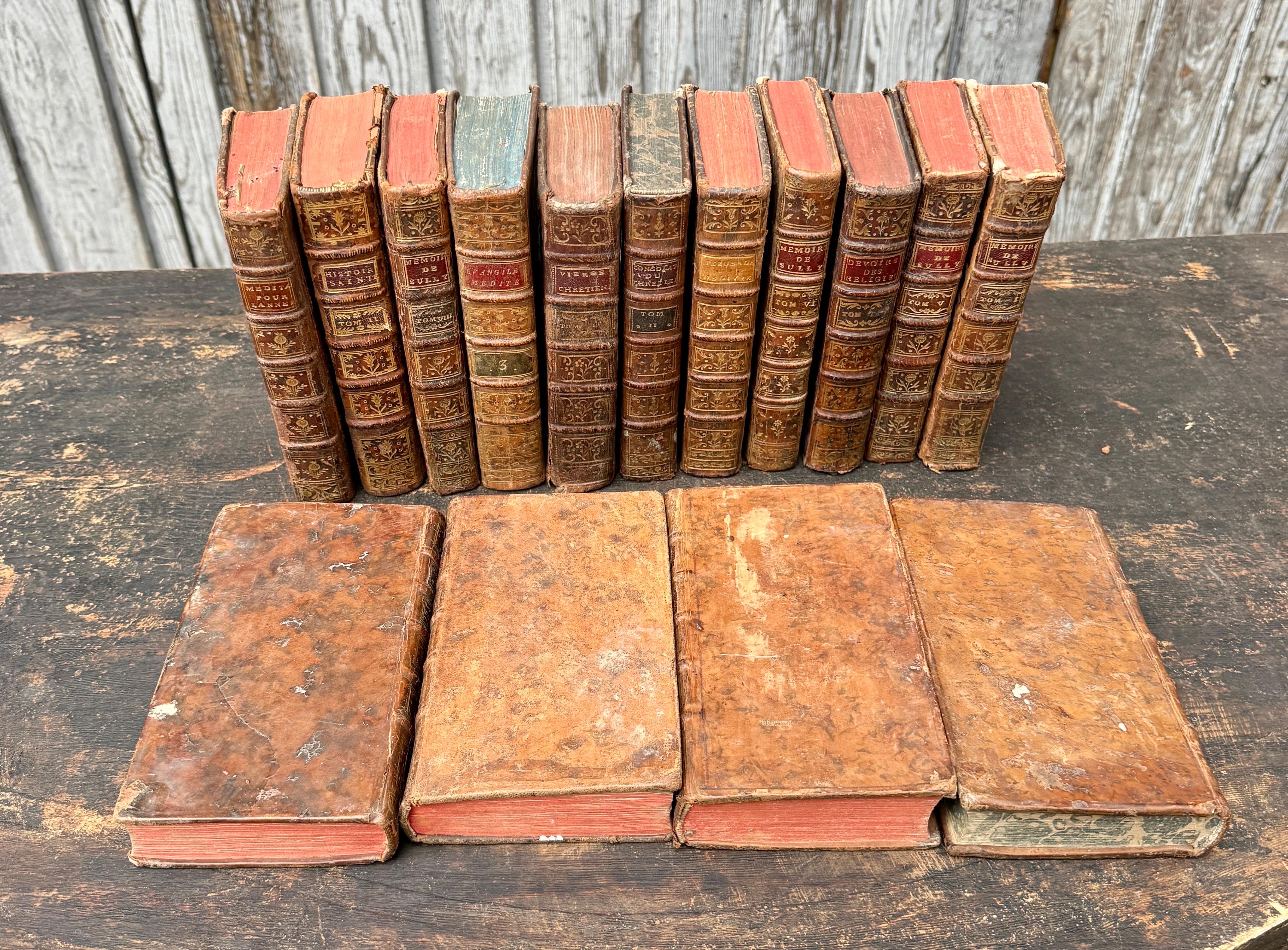 18th Century Set of 15 French Leather Bound Books en vente 9