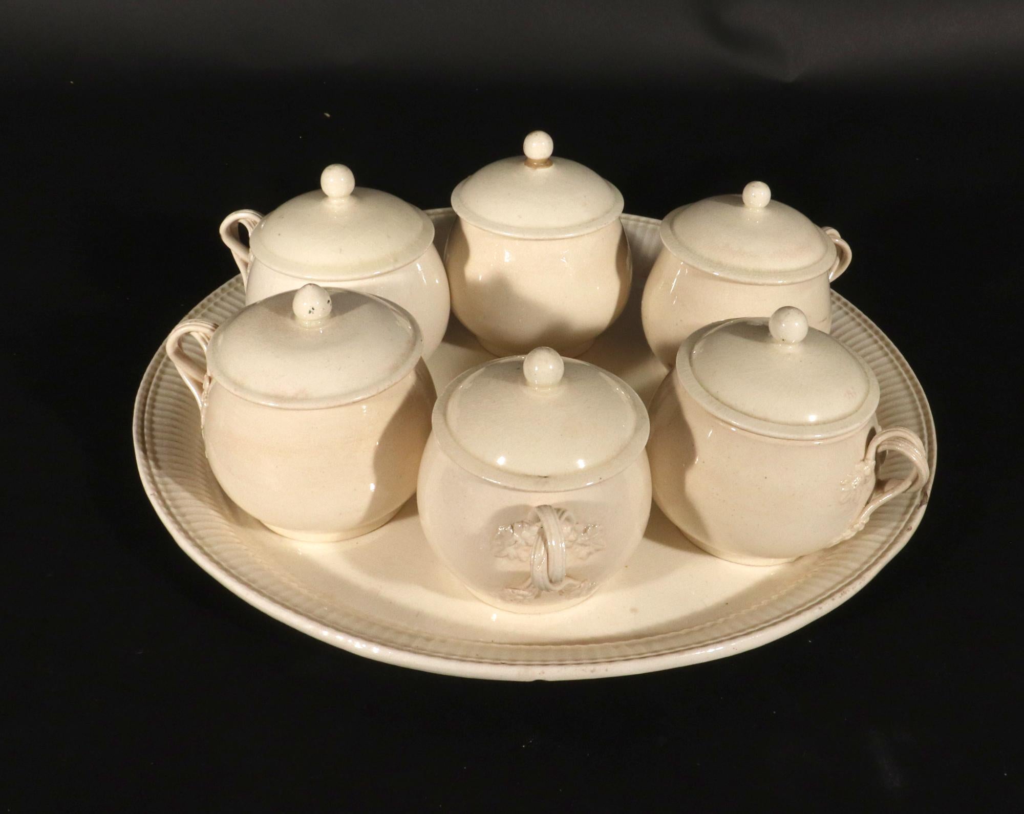Juego de pote de crema y soporte ingleses del siglo XVIII Georgiano en venta