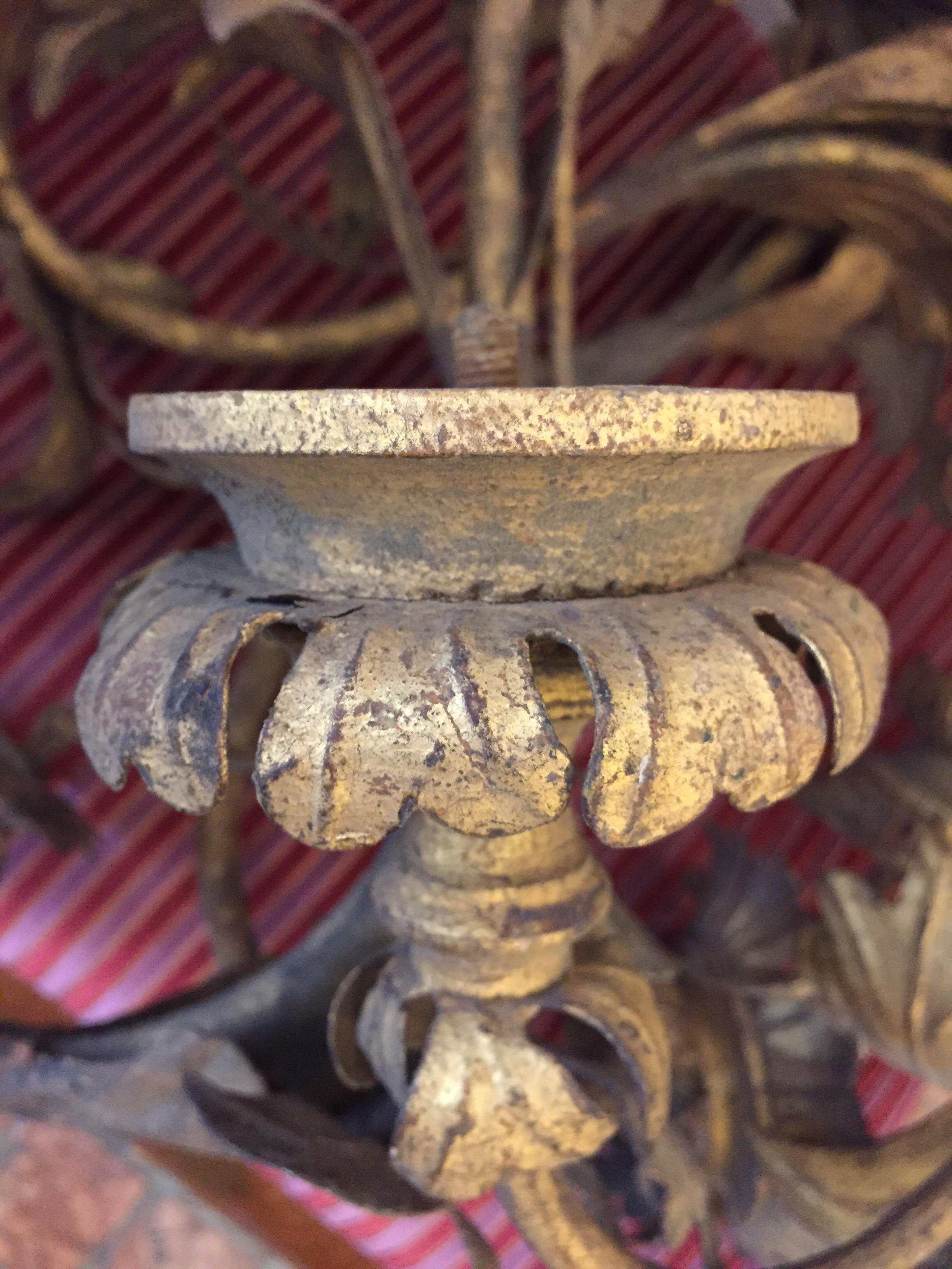 Ensemble de six chandeliers muraux dorés italiens du 18ème siècle en vente 8
