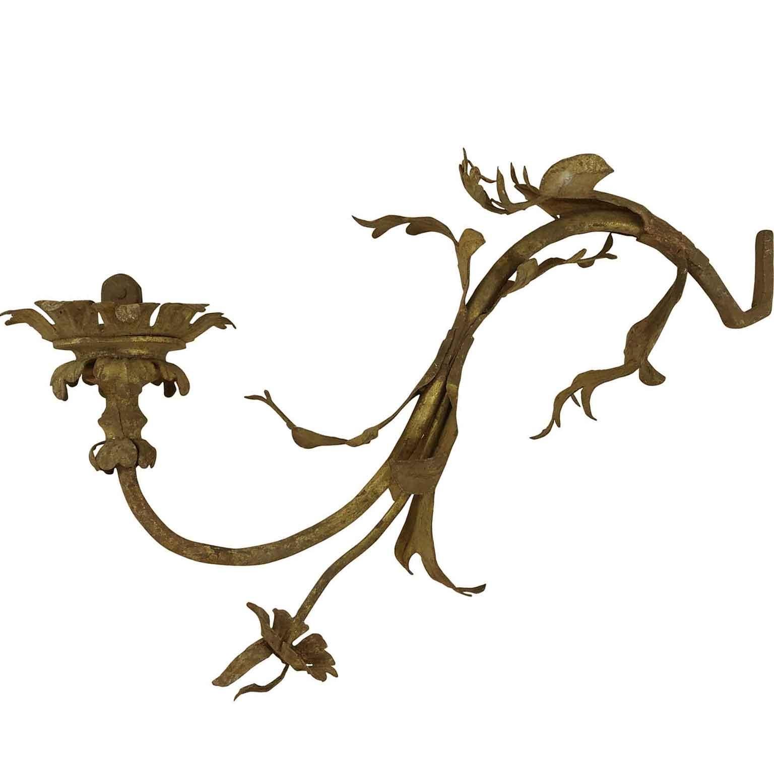 Ensemble de six chandeliers muraux dorés italiens du 18ème siècle en vente 3