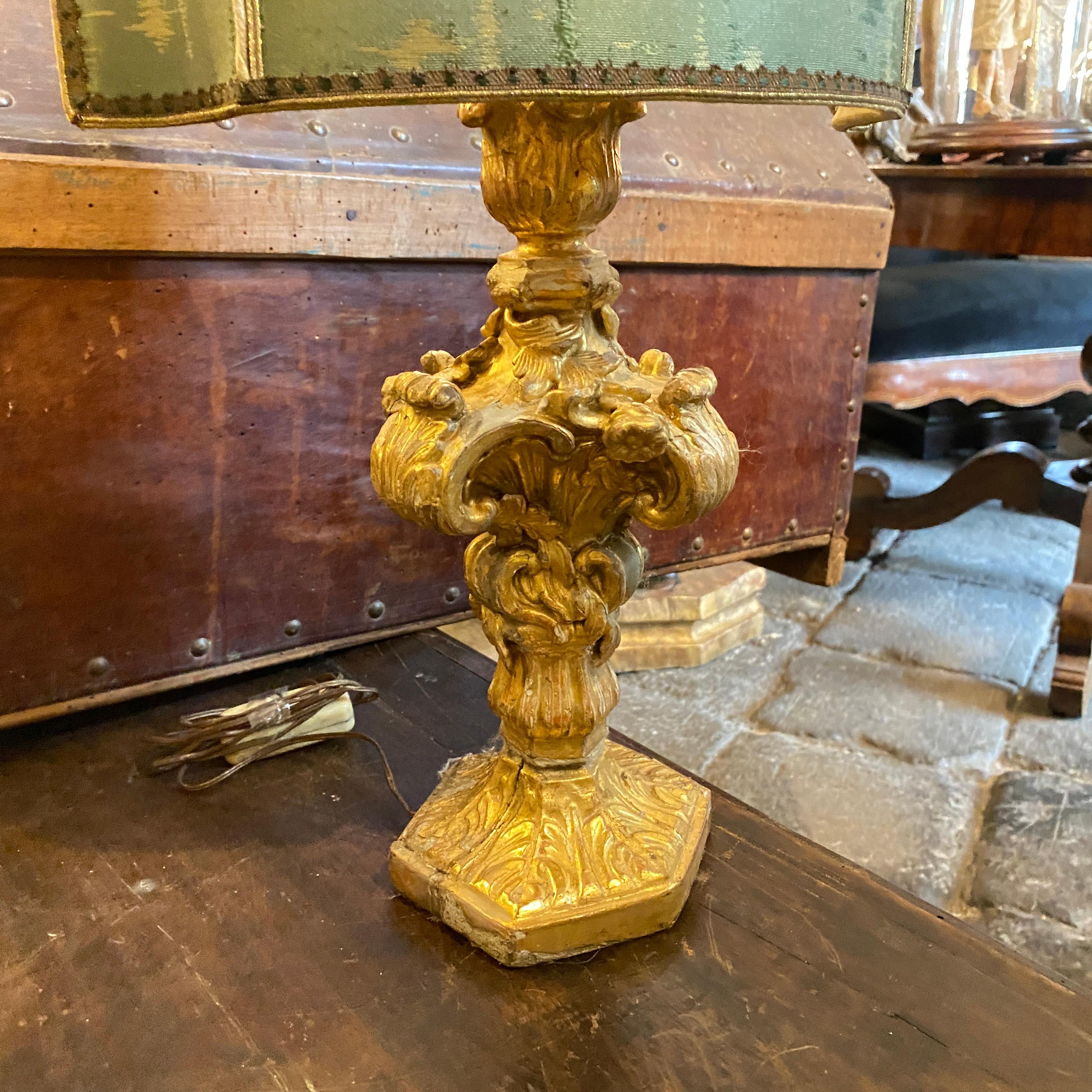 18th Century Set of Two Louis XV Gilded Wood Palm Holder Transformed Lamps In Good Condition In Catania, Sicilia