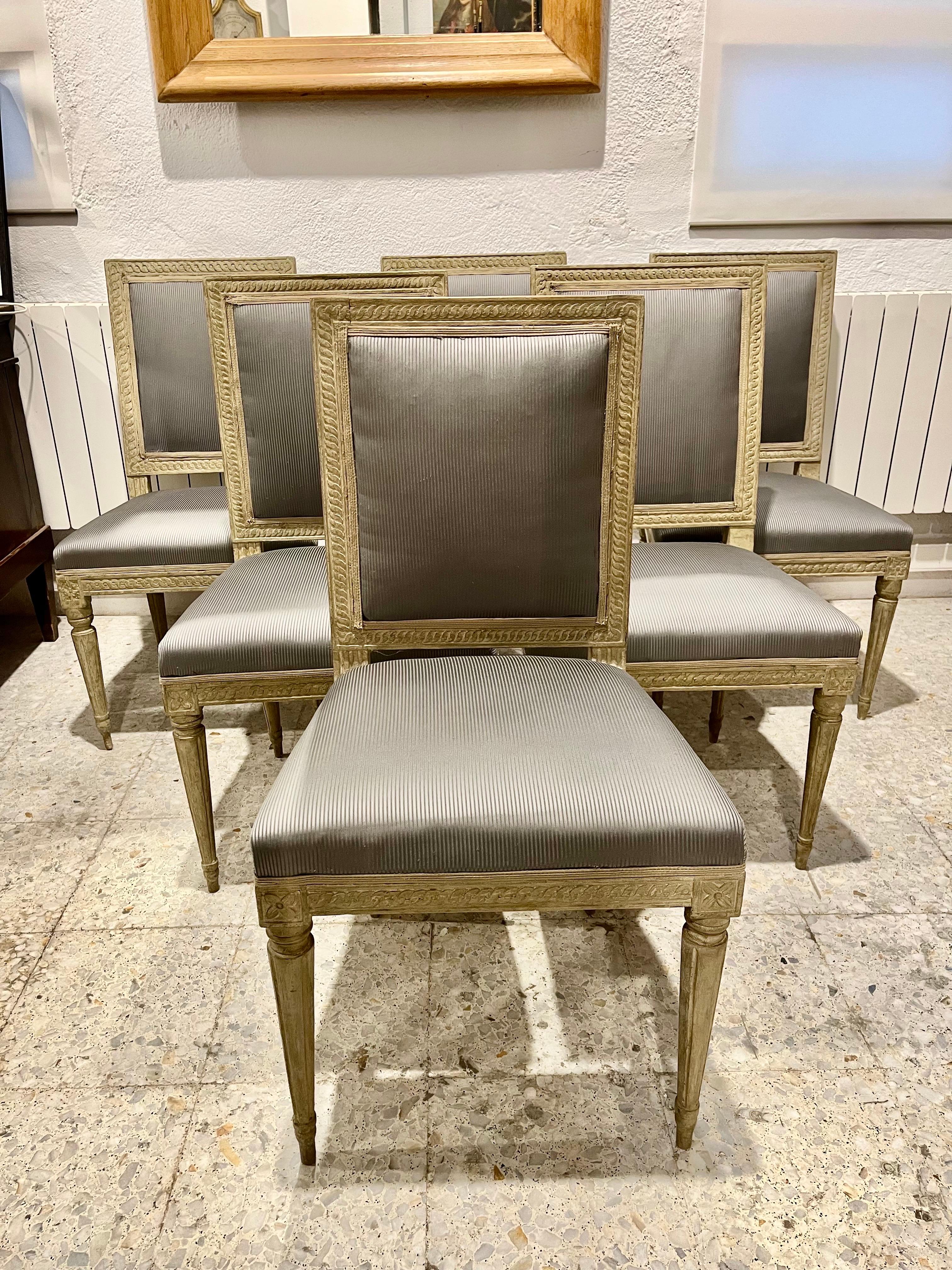 Siglo XVIII Conjunto de seis sillas suecas Periodo Gustaviano en venta 6