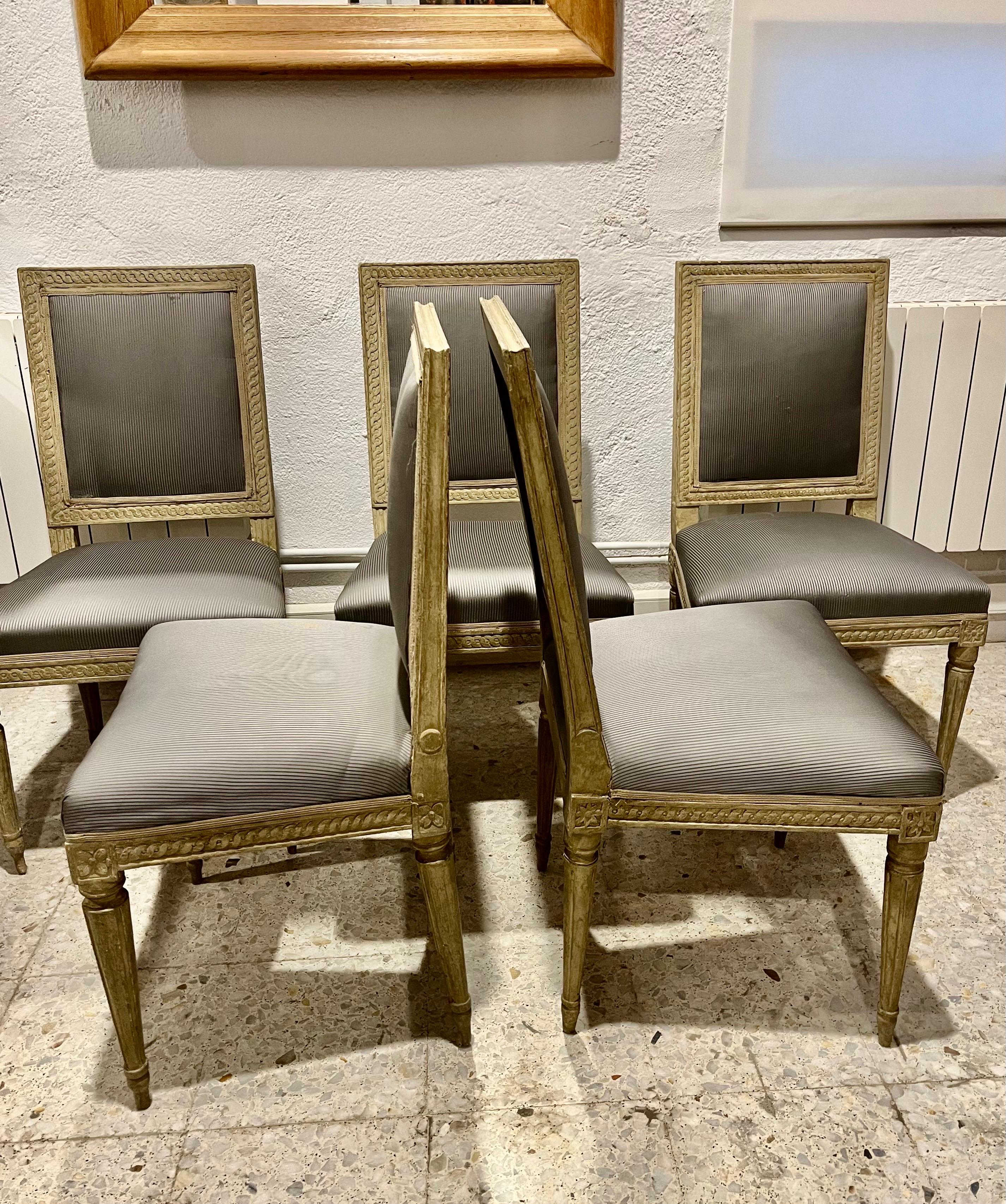 Siglo XVIII Conjunto de seis sillas suecas Periodo Gustaviano en venta 8