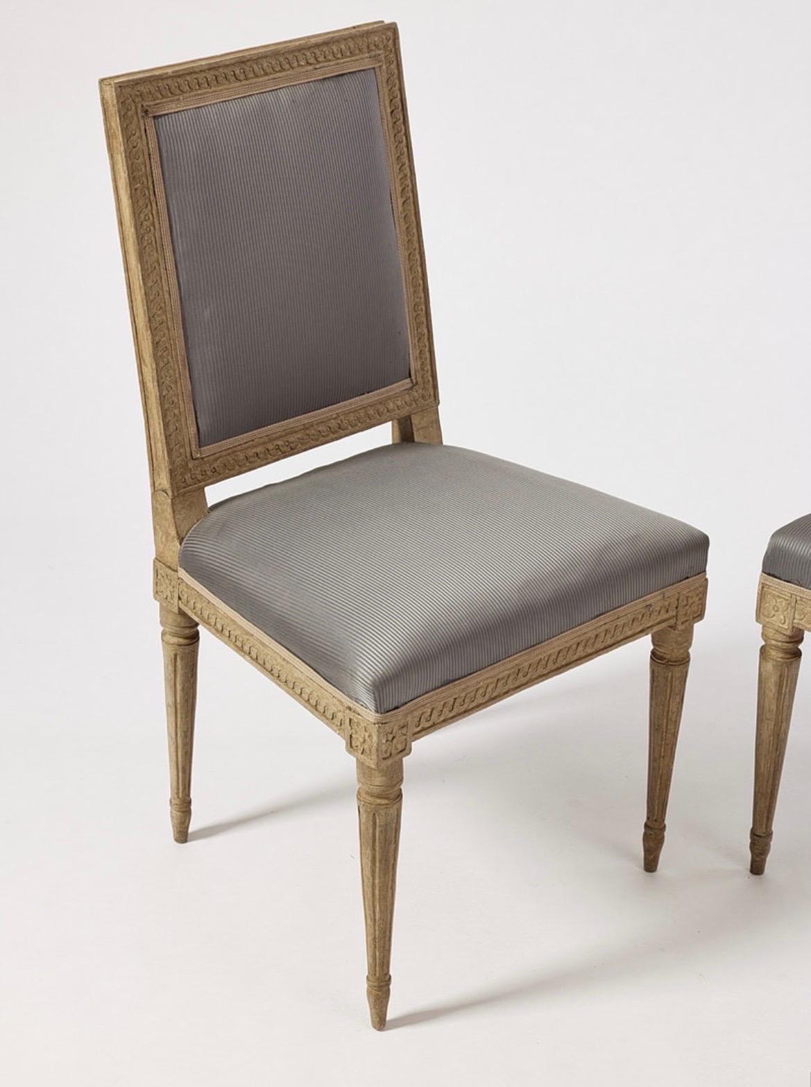Siglo XVIII Conjunto de seis sillas suecas Periodo Gustaviano Pino en venta