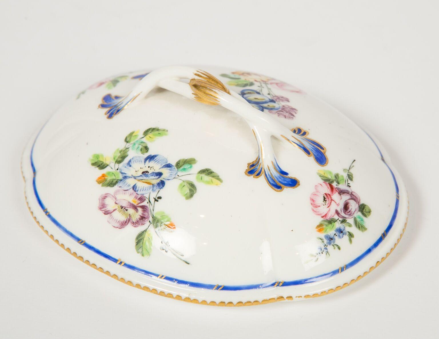 WHY WE LOVE IT: Who wouldn't?
Sèvres* made the finest French porcelains. We are delighted to offer this hand-painted Sèvres soft-paste porcelain bowl decorated with exquisite flowers and leaves. The detailed painting is extraordinary. Notice the