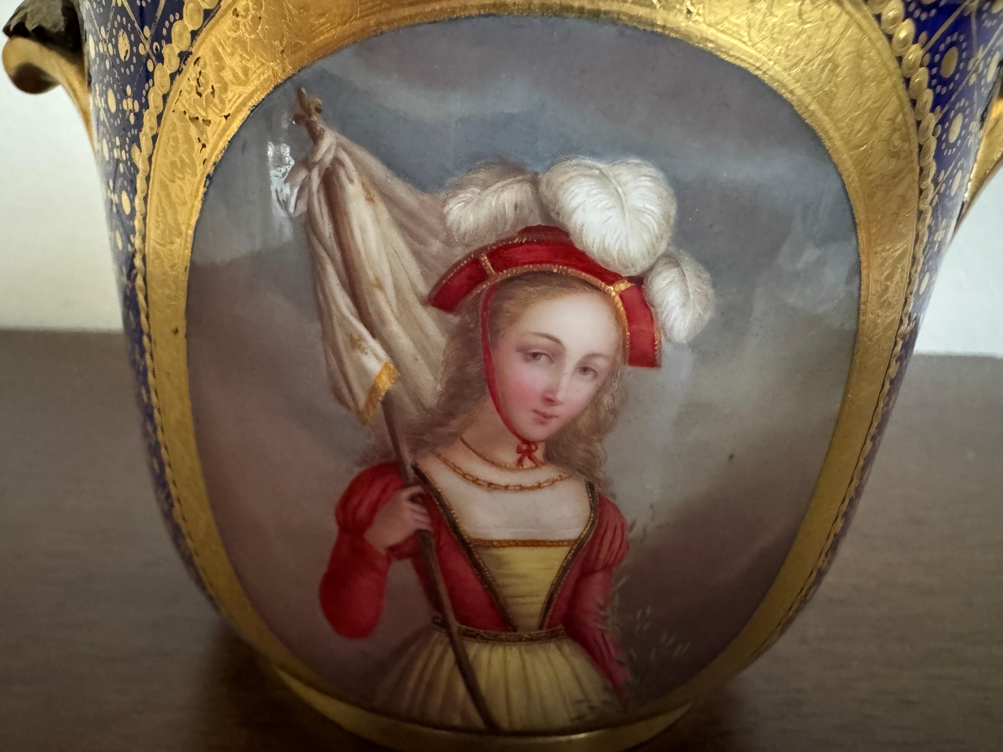 Seaux à bouteille en porcelaine de Sèvres du XVIIIe siècle en vente 12