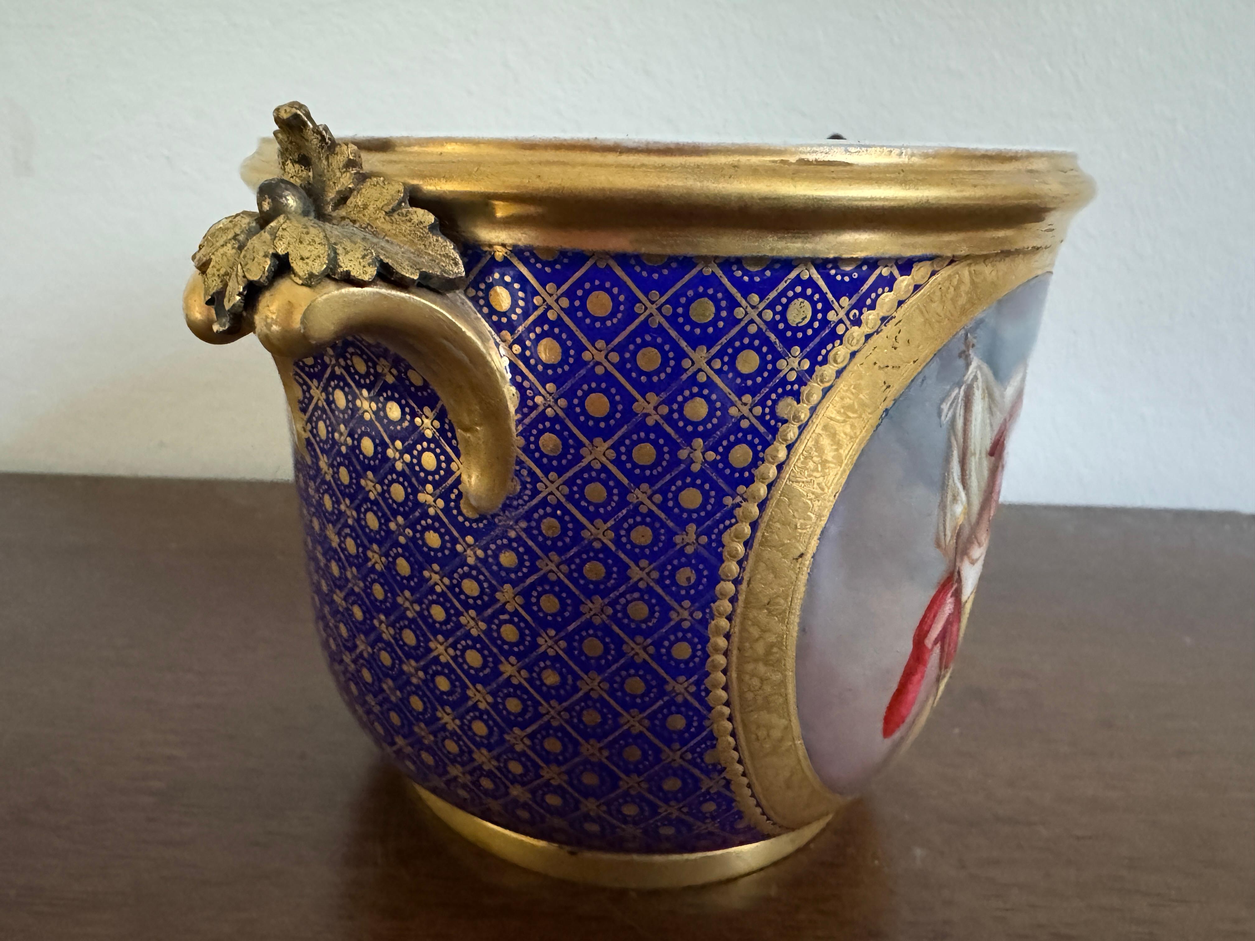 Rococo Seaux à bouteille en porcelaine de Sèvres du XVIIIe siècle en vente