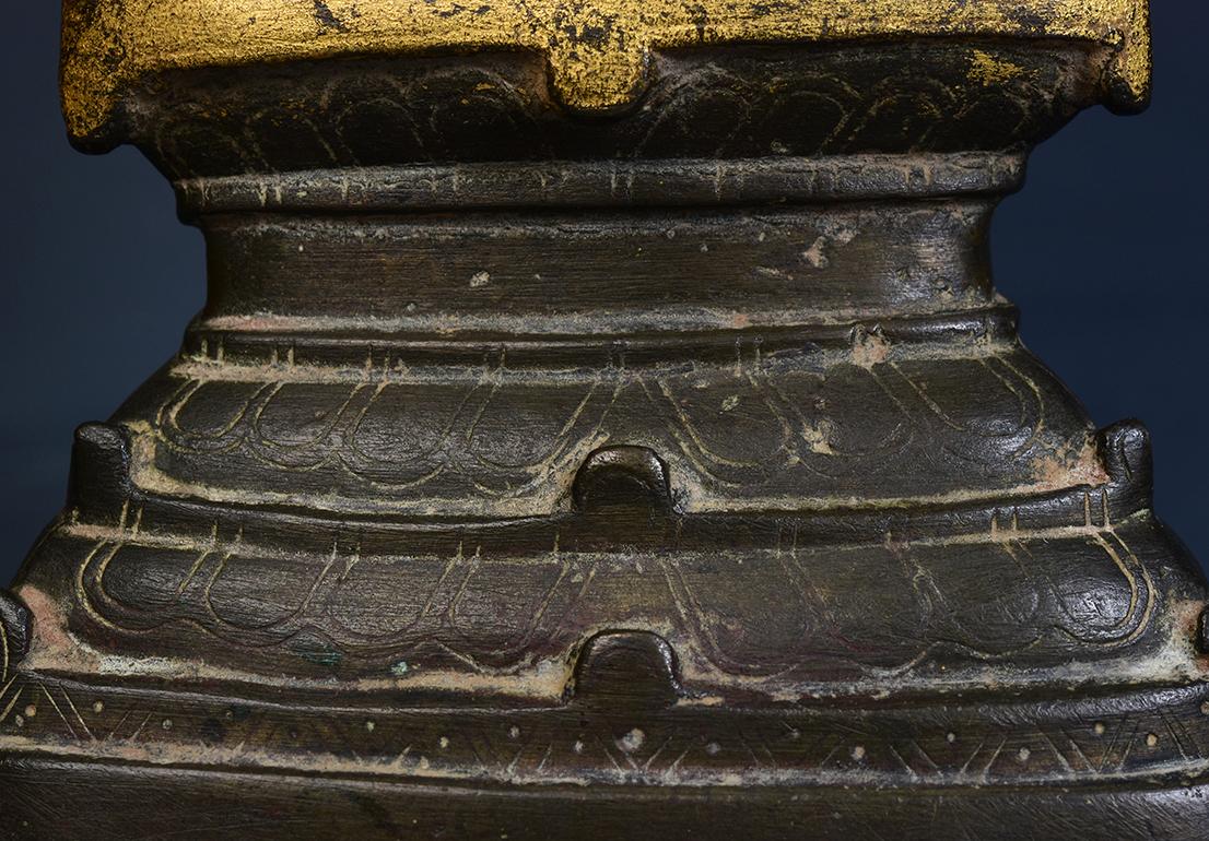 18th Century, Shan, Antique Burmese Bronze Seated Crowned Buddha 1