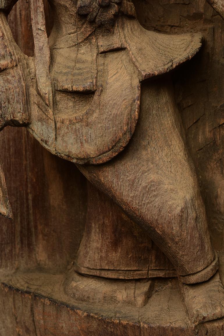 Birman Panneau de danse birman ancien en bois sculpté Shan du 18ème siècle en vente