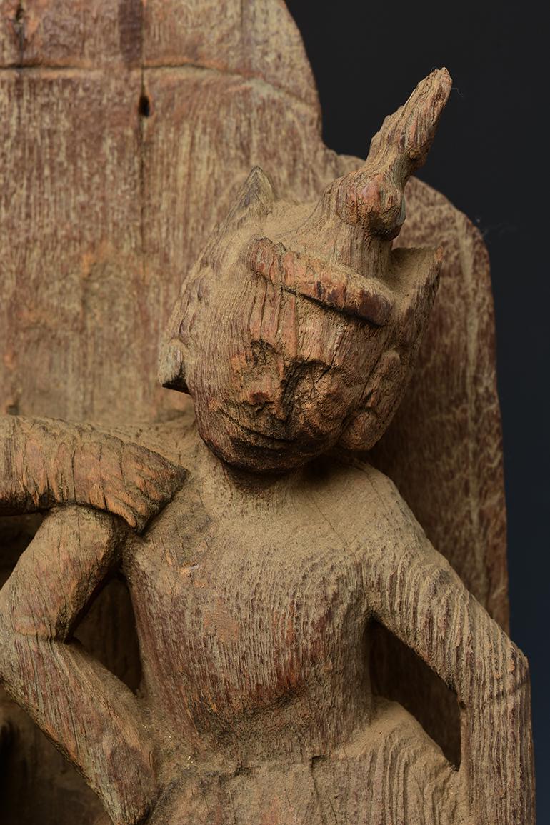 Sculpté à la main Panneau de danse birman ancien en bois sculpté Shan du 18ème siècle en vente