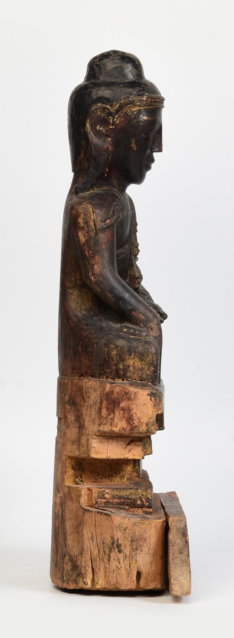 18th Century, Shan, Antique Burmese Wooden Seated Buddha For Sale 5