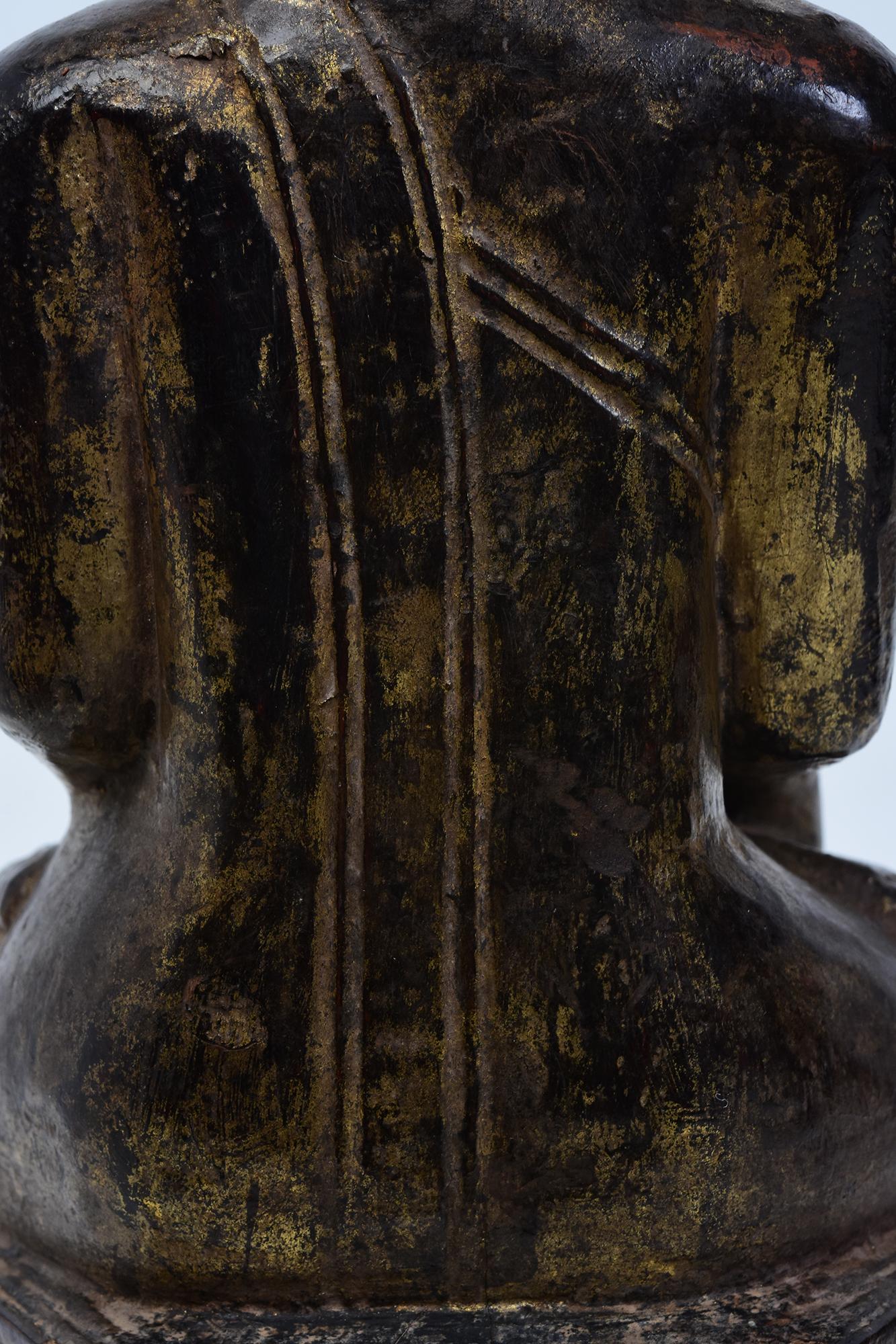 18. Jahrhundert, Shan, antiker burmesischer sitzender Buddha aus Holz 4