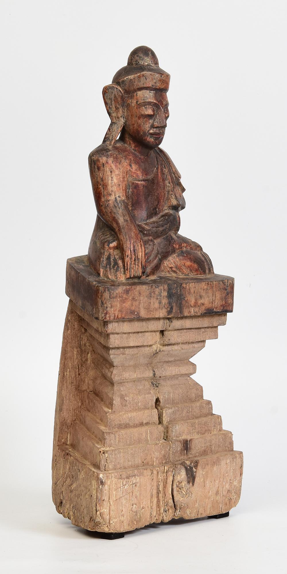 18th Century, Shan, Antique Burmese Wooden Seated Buddha For Sale 6