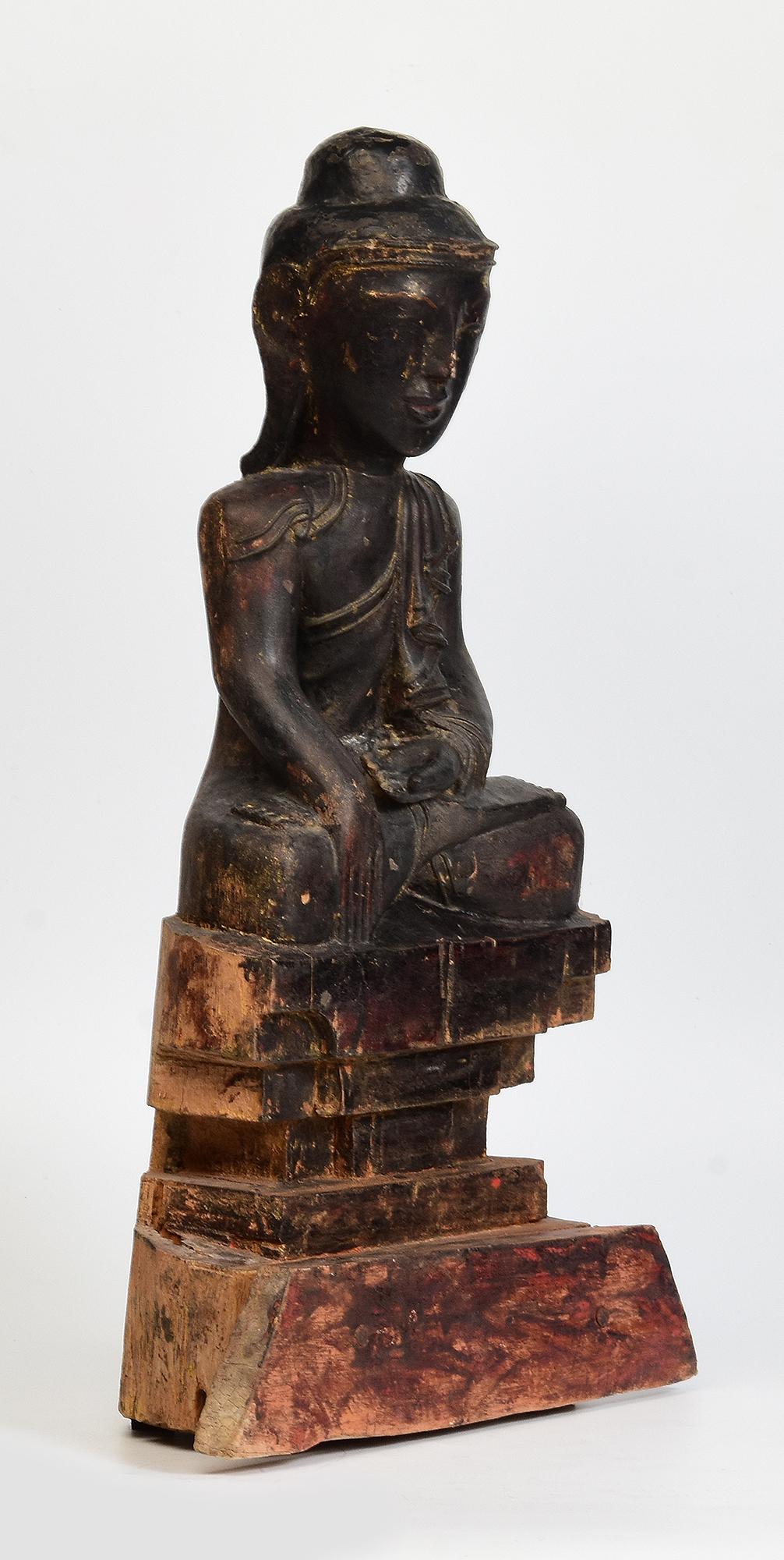 18th Century, Shan, Antique Burmese Wooden Seated Buddha For Sale 6