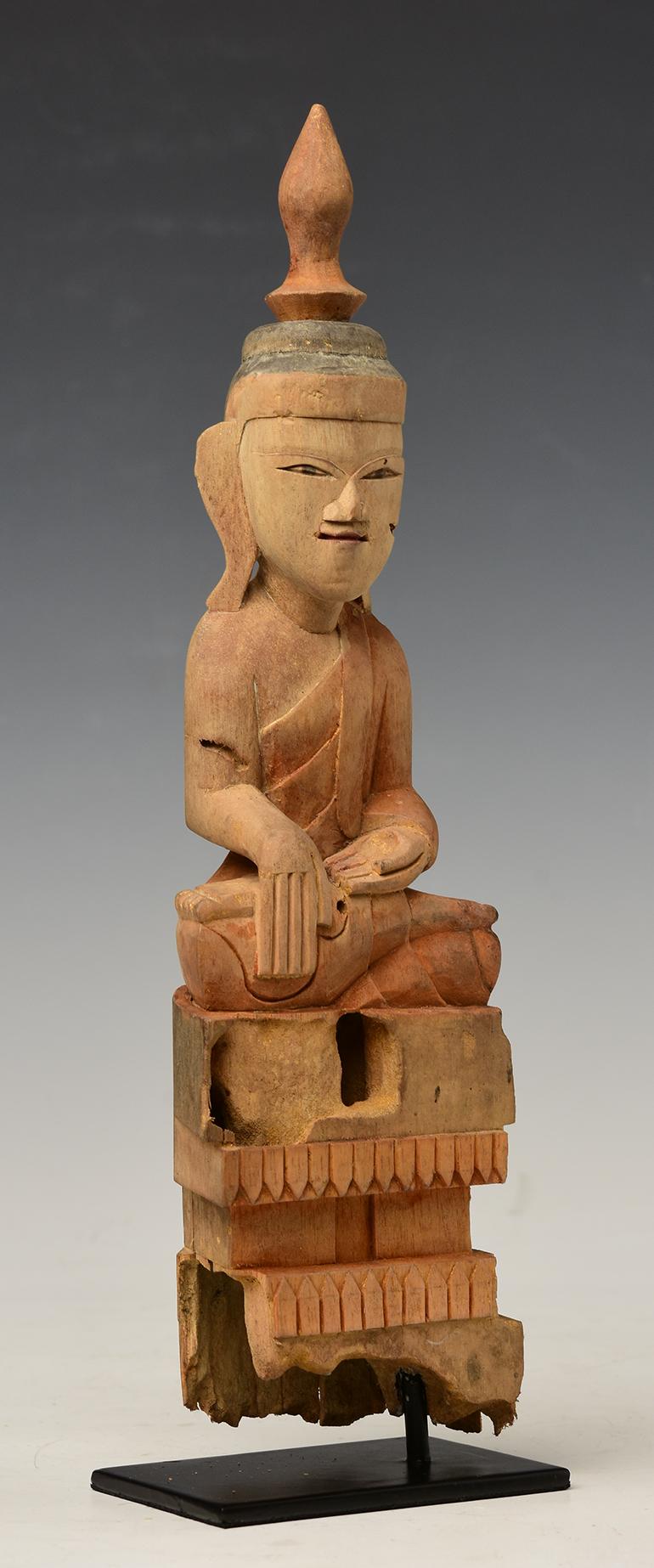 18. Jahrhundert, Shan, antiker burmesischer sitzender Buddha aus Holz im Angebot 6
