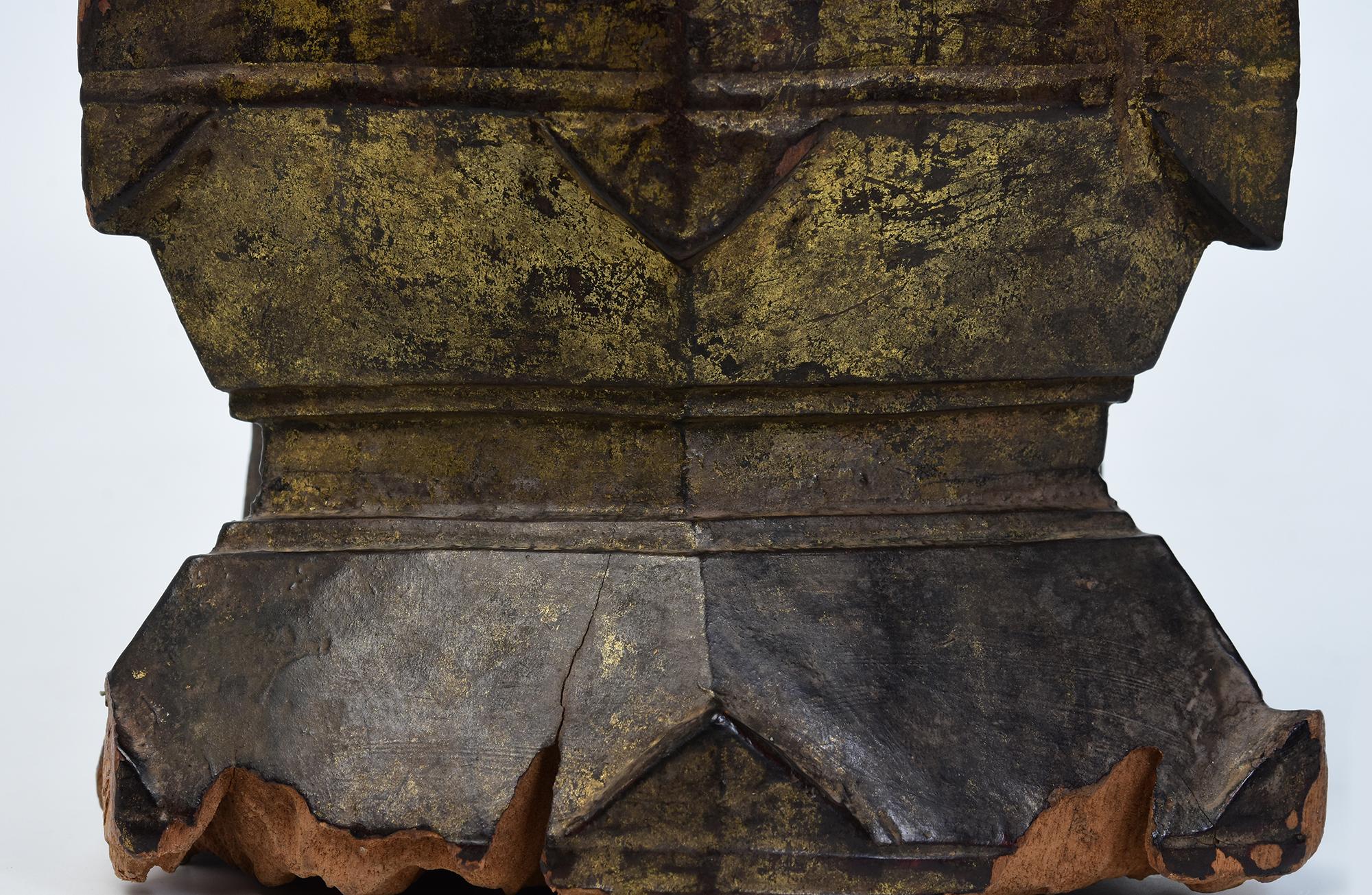 18. Jahrhundert, Shan, antiker burmesischer sitzender Buddha aus Holz im Zustand „Gut“ in Sampantawong, TH