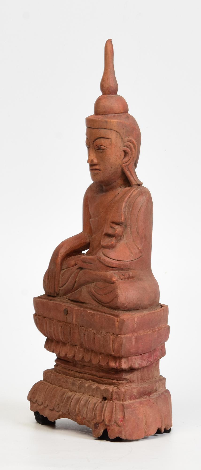 18th Century, Shan, Antique Burmese Wooden Seated Buddha For Sale 1