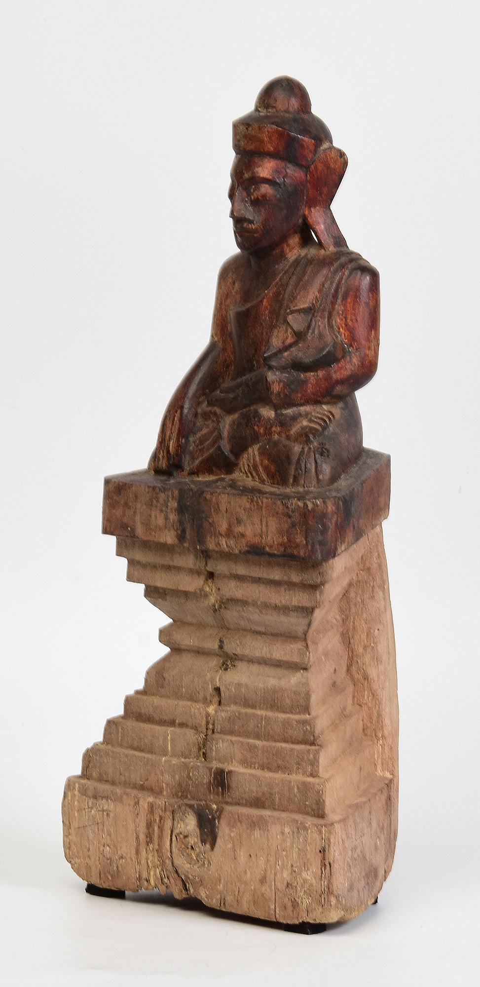 18th Century, Shan, Antique Burmese Wooden Seated Buddha For Sale 1