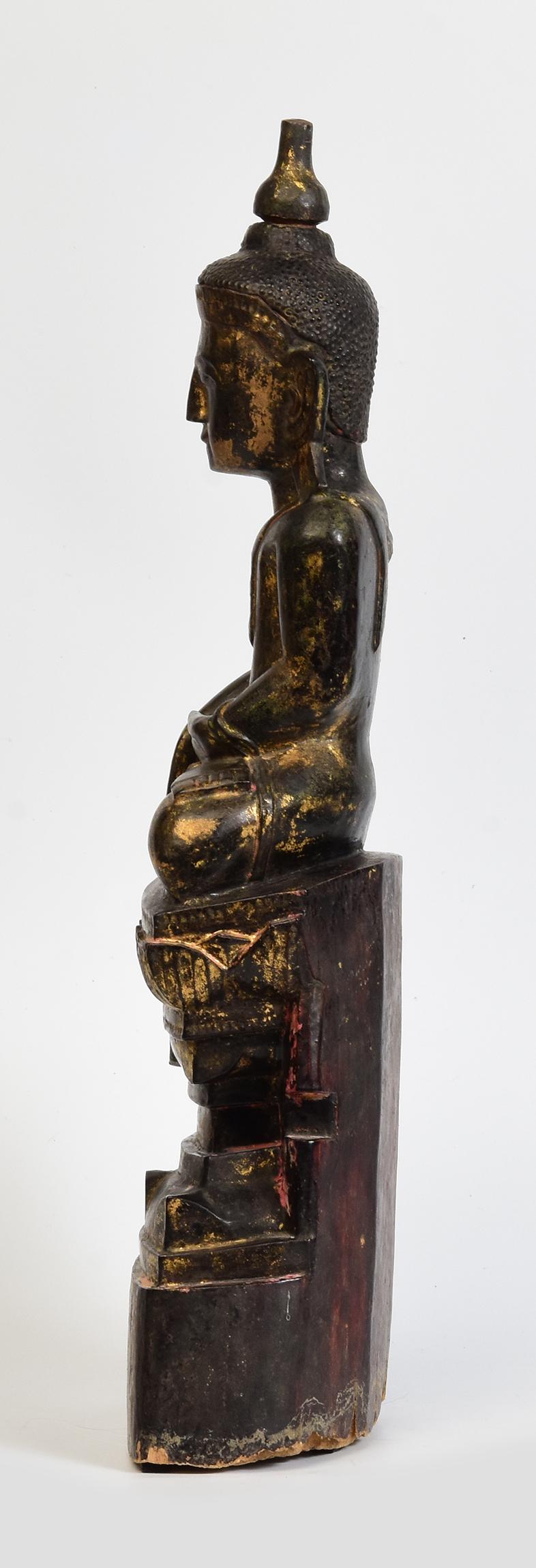 18th Century, Shan, Antique Burmese Wooden Seated Buddha For Sale 2