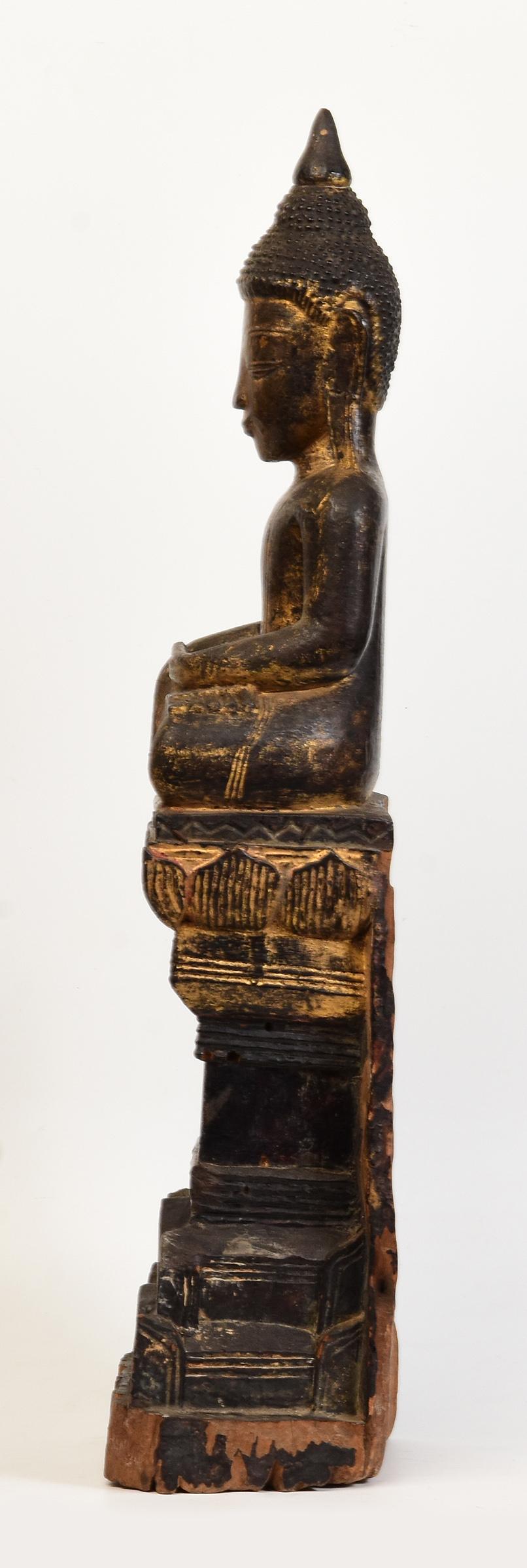 18th Century, Shan, Antique Burmese Wooden Seated Buddha For Sale 2