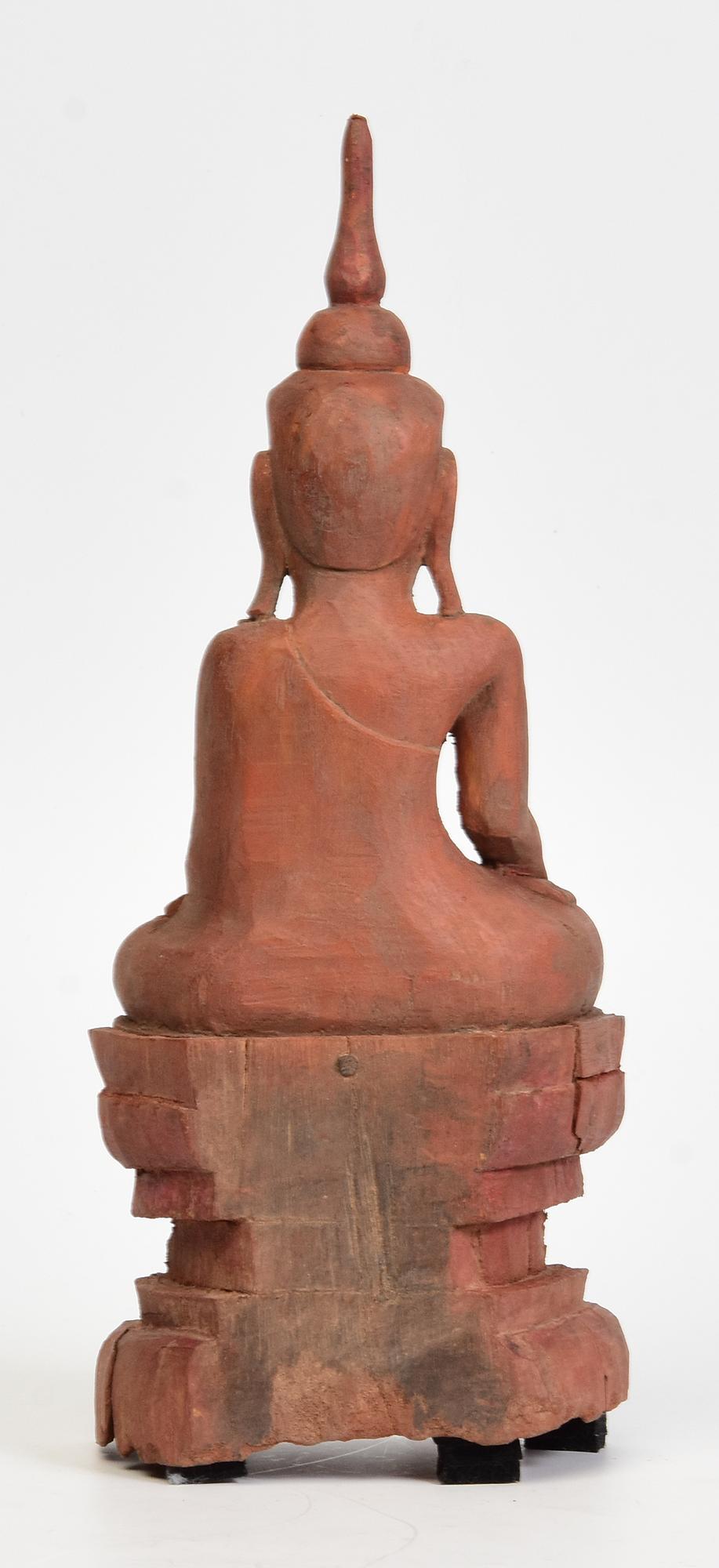 18th Century, Shan, Antique Burmese Wooden Seated Buddha For Sale 3