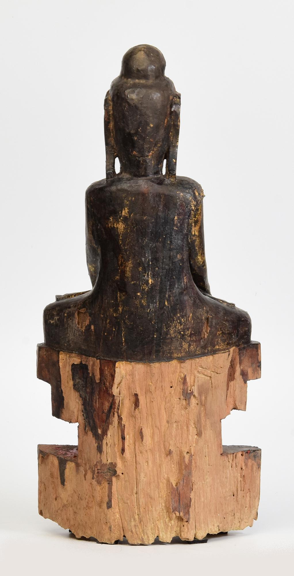 18th Century, Shan, Antique Burmese Wooden Seated Buddha For Sale 3