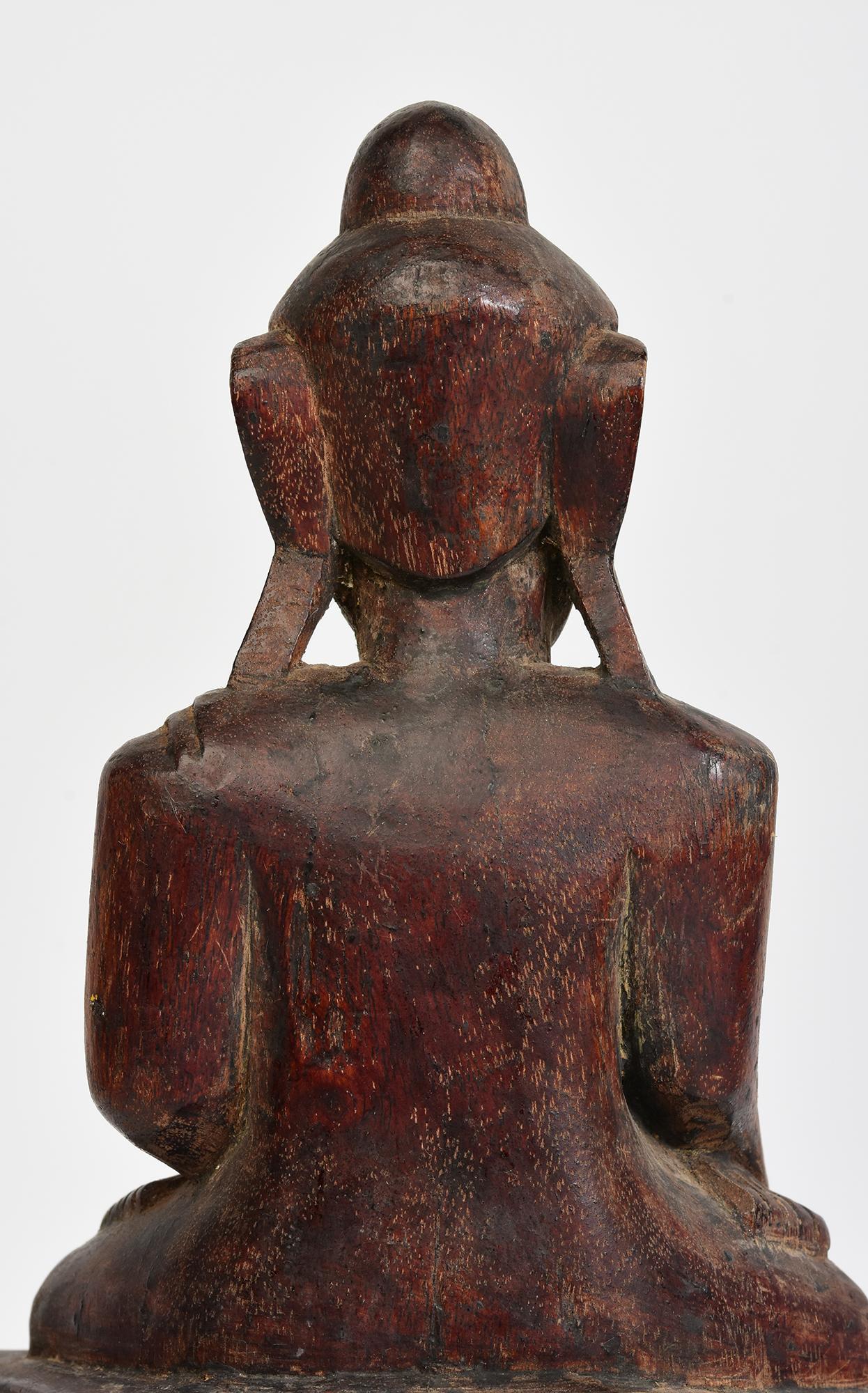 18th Century, Shan, Antique Burmese Wooden Seated Buddha For Sale 4