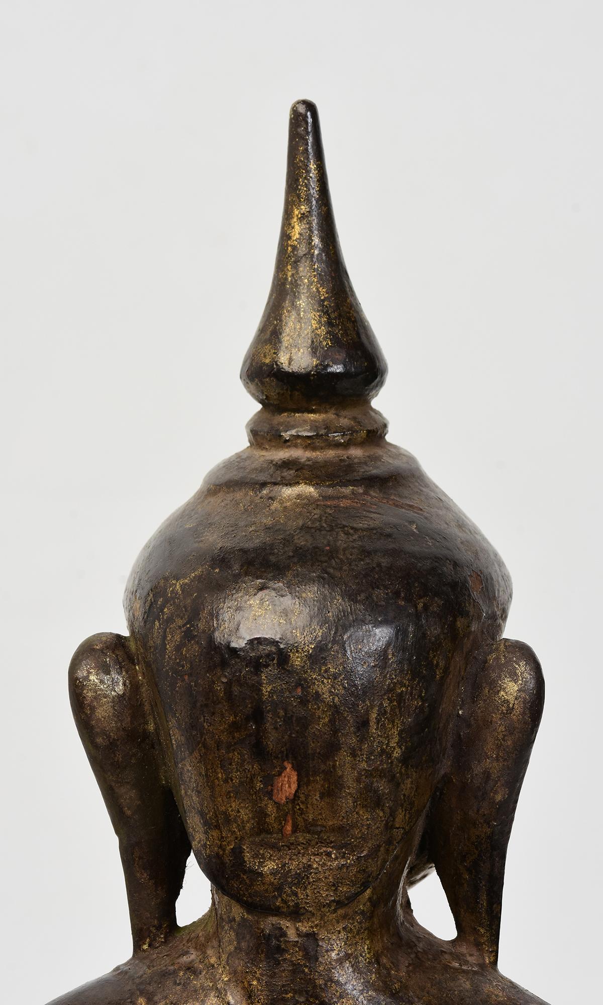 18. Jahrhundert, Shan, antiker burmesischer sitzender Buddha aus Holz 3