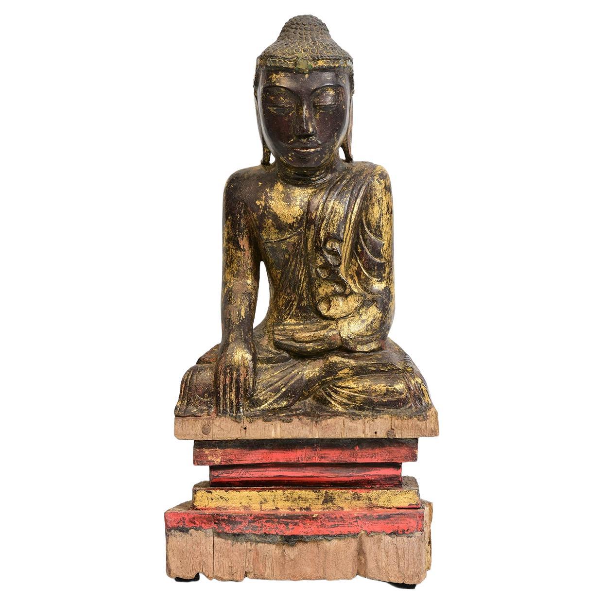 18. Jahrhundert, Shan, antiker burmesischer sitzender Buddha aus Holz