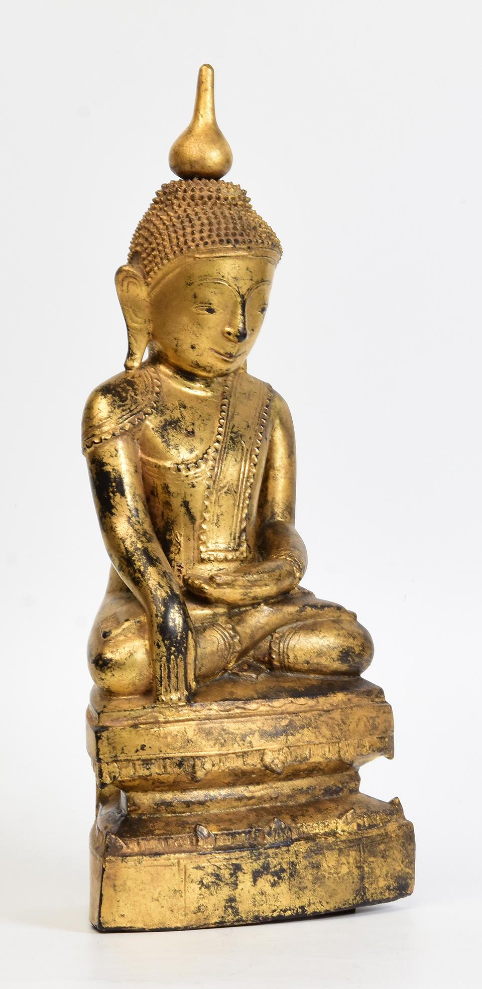18th Century, Shan, Antique Burmese Wooden Seated Buddha with Gilded Gold For Sale 6