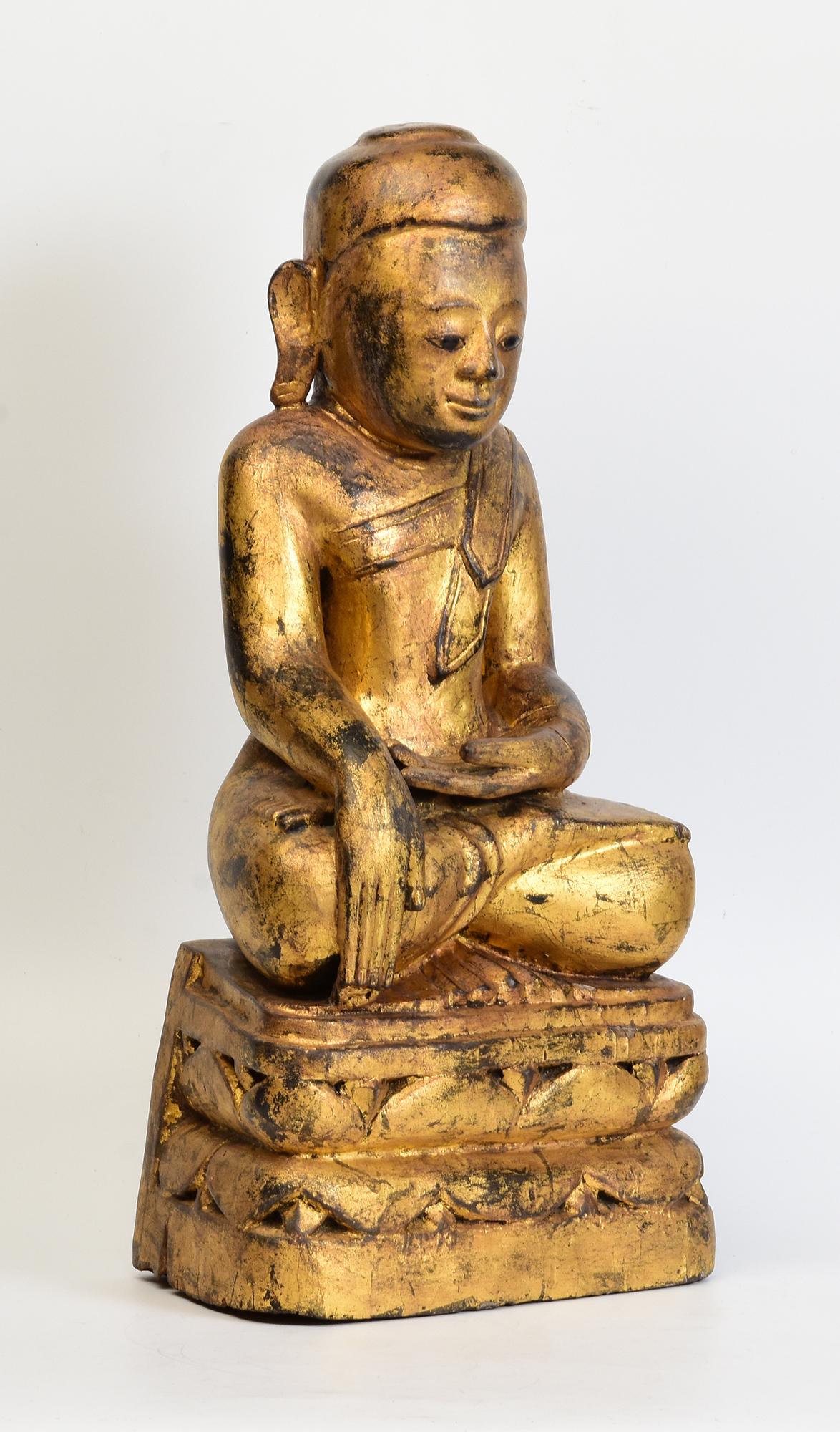 17th Century, Shan, Antique Burmese Wooden Seated Buddha with Gilded Gold For Sale 6