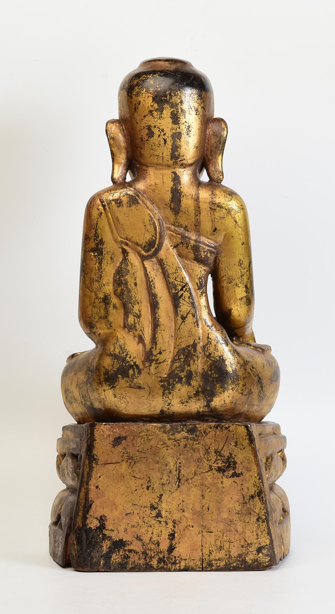 17th Century, Shan, Antique Burmese Wooden Seated Buddha with Gilded Gold For Sale 3