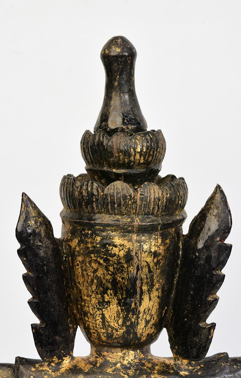 18th Century, Shan, Antique Burmese Wooden Seated Crowned Buddha For Sale 4